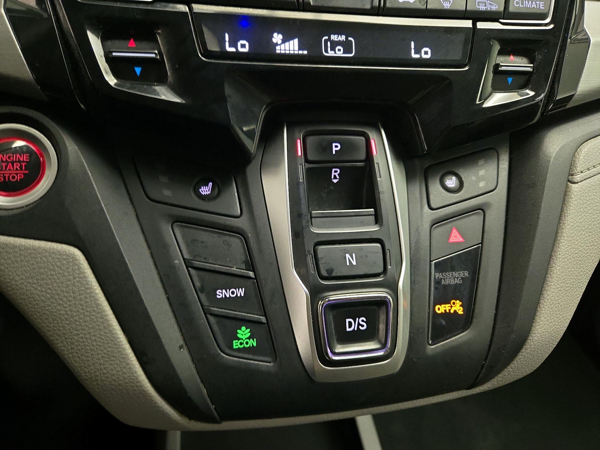 Thumbnail: 2019 Honda Odyssey - 17