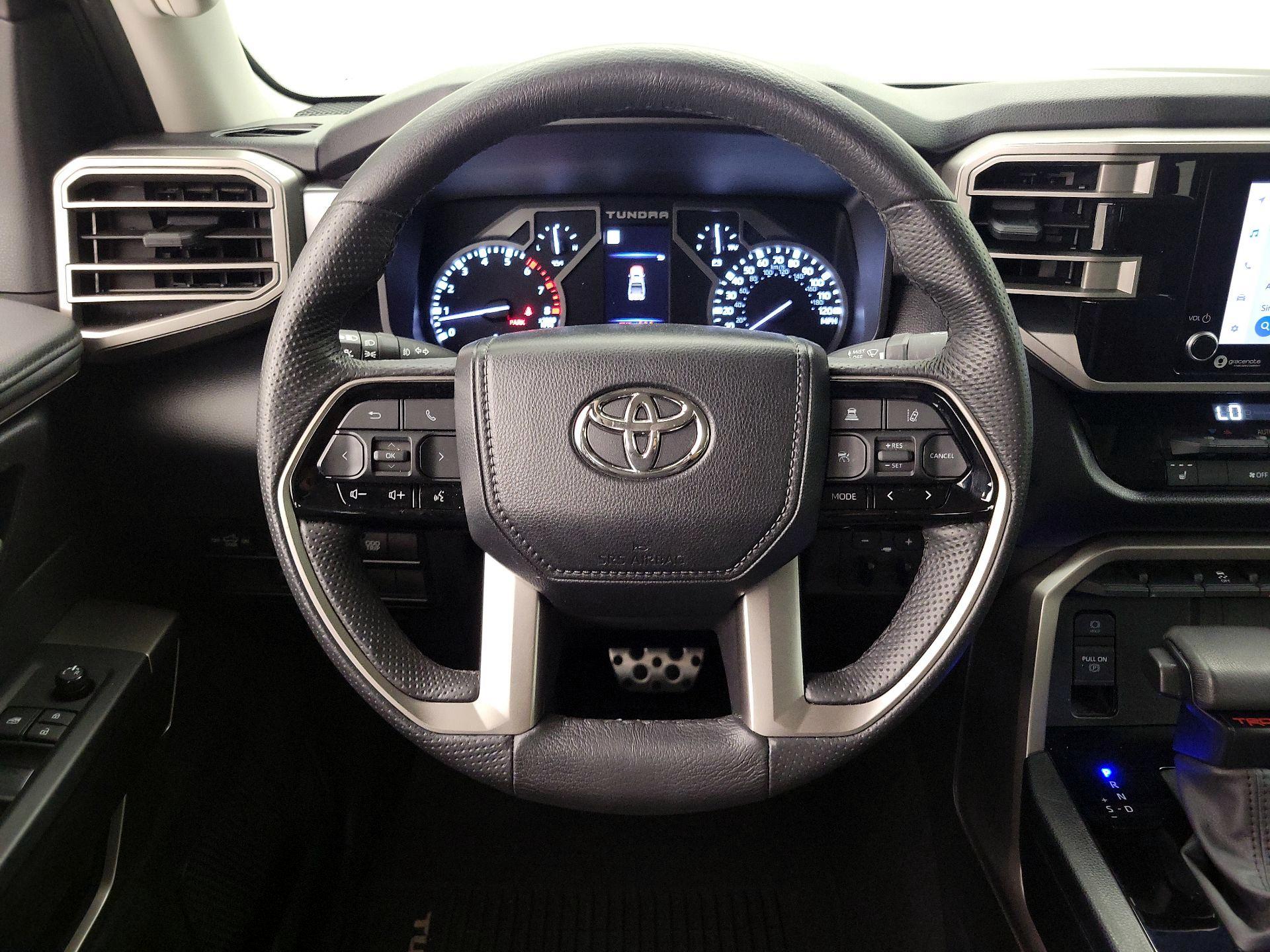 Thumbnail: 2024 Toyota Tundra - 10