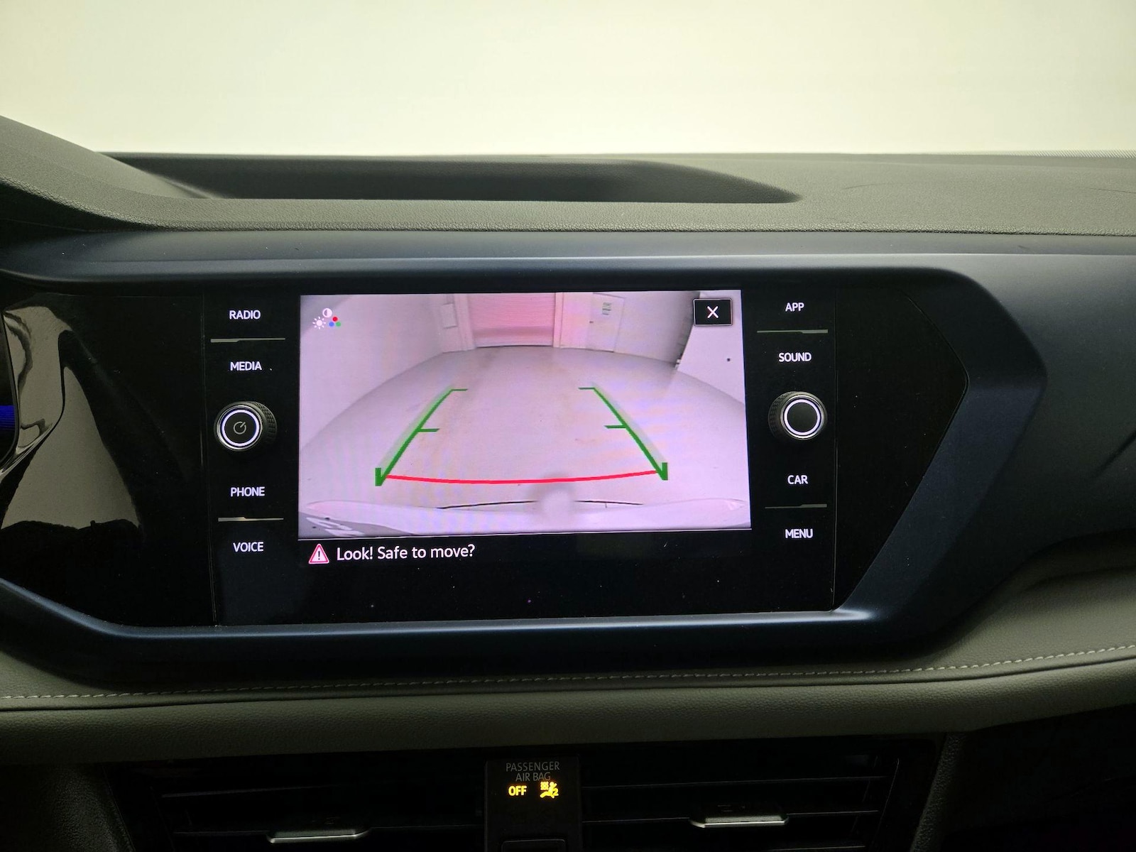 2024 Volkswagen Taos SE - Photo 14