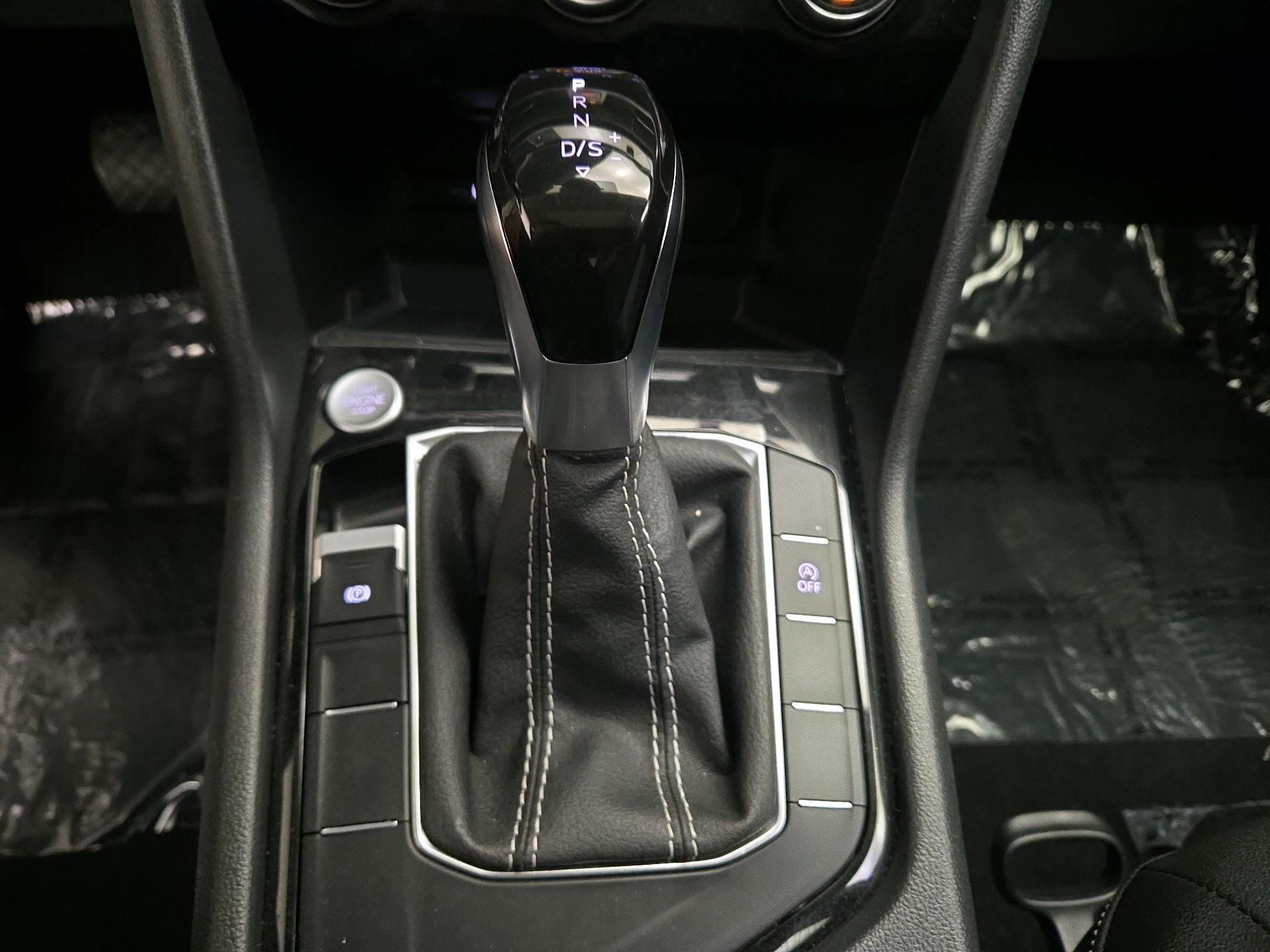 Thumbnail: 2024 Volkswagen Taos - 16