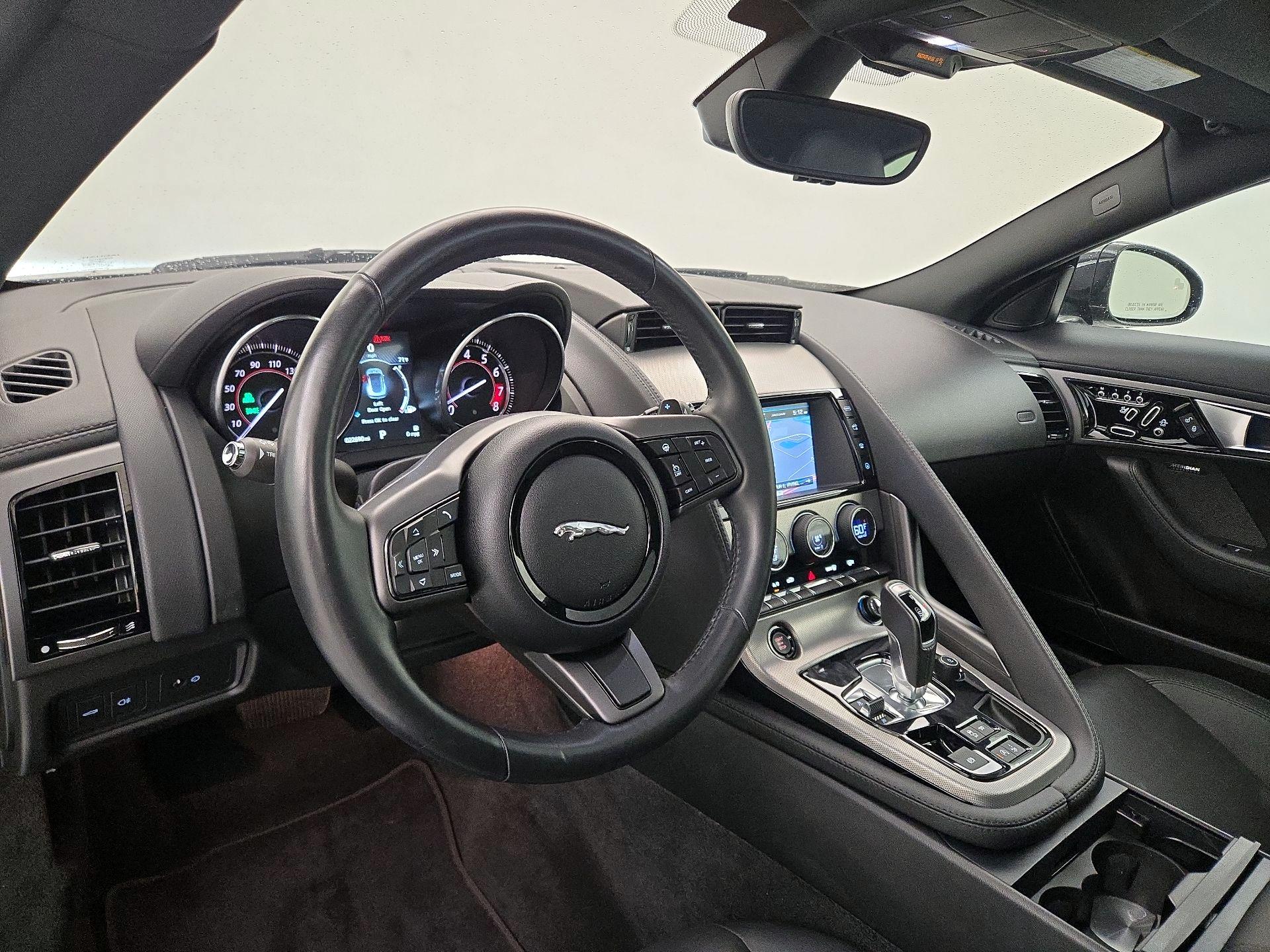 Thumbnail: 2017 Jaguar F-Type - 9
