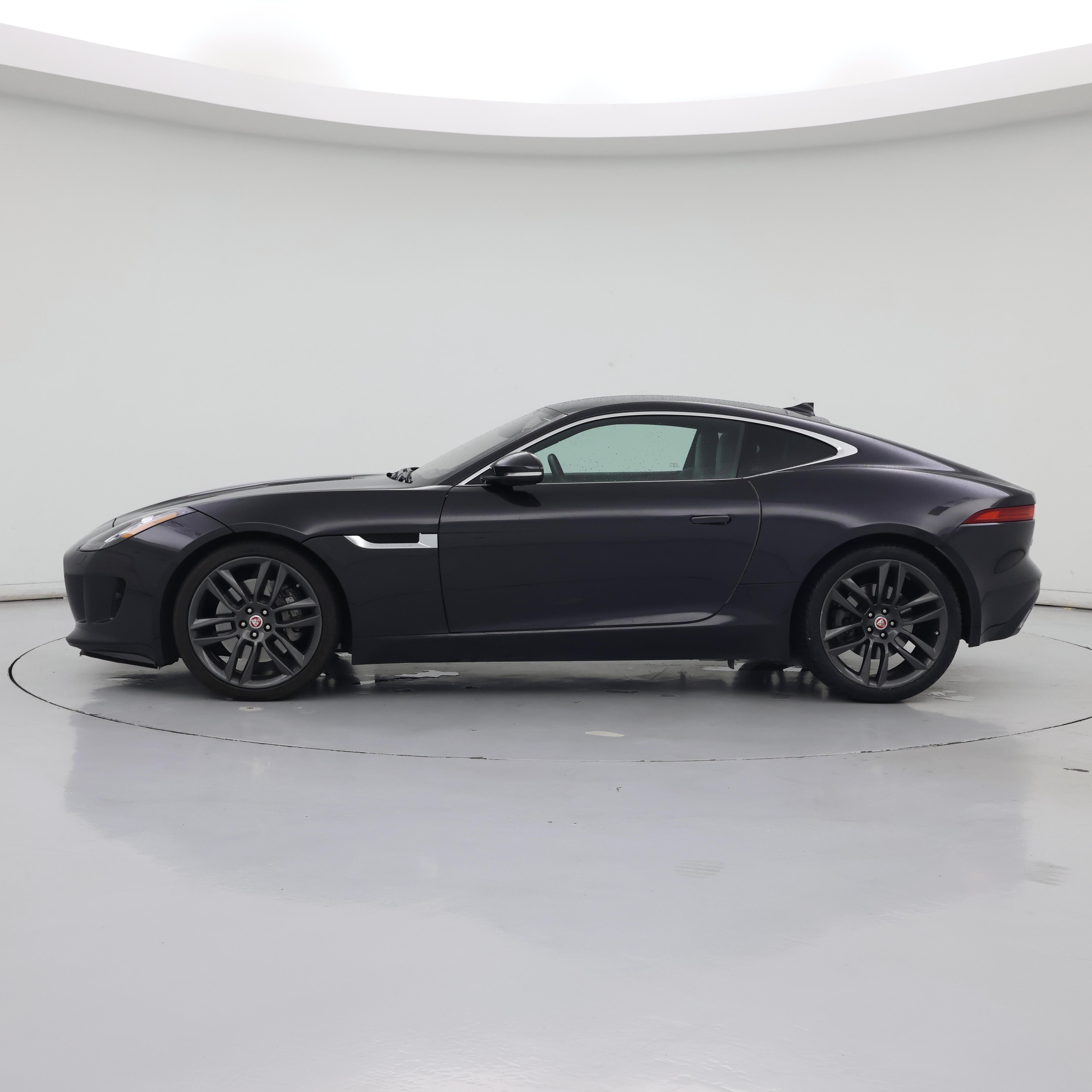 Thumbnail: 2017 Jaguar F-Type - 3