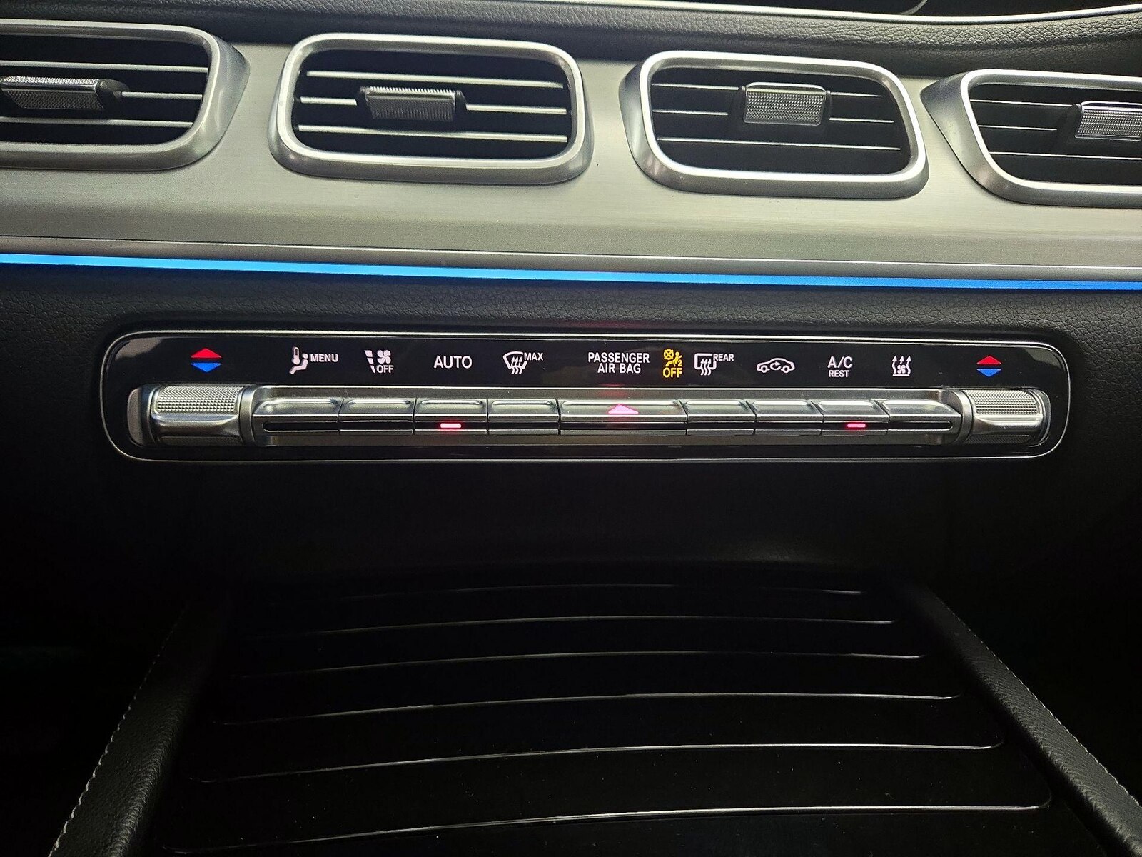 2024 Mercedes-Benz GLE GLE450E - Photo 18