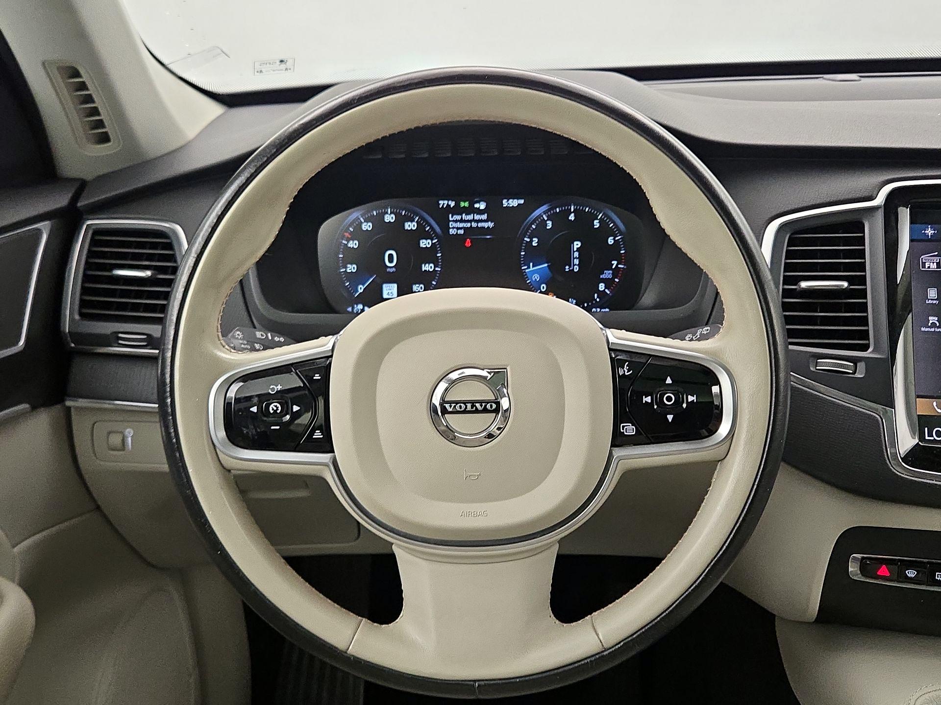 Thumbnail: 2020 Volvo XC90 - 10