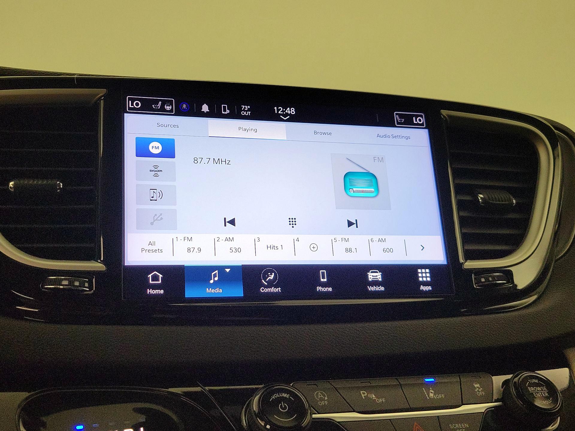 Thumbnail: 2024 Chrysler Pacifica - 15