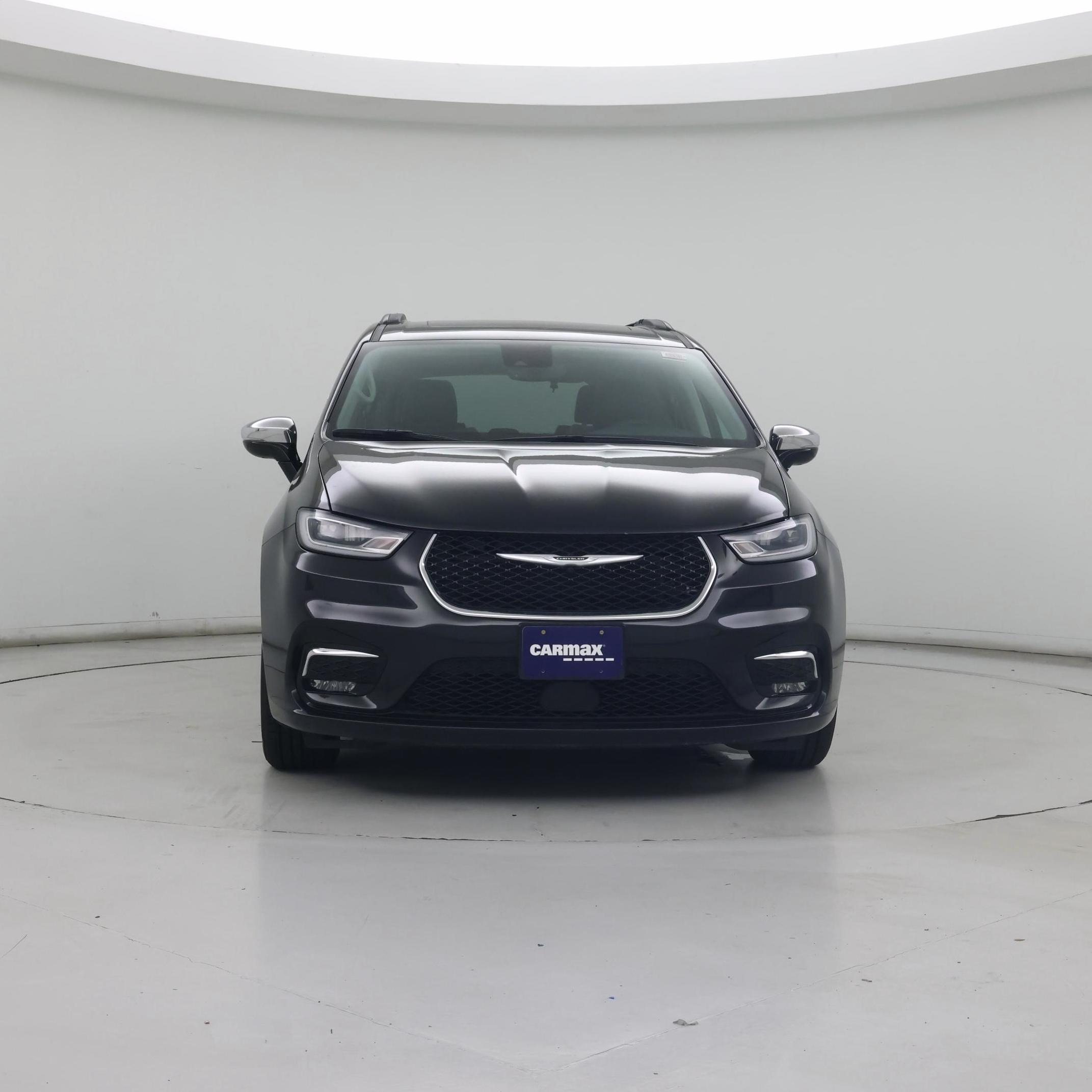 Thumbnail: 2023 Chrysler Pacifica - 5