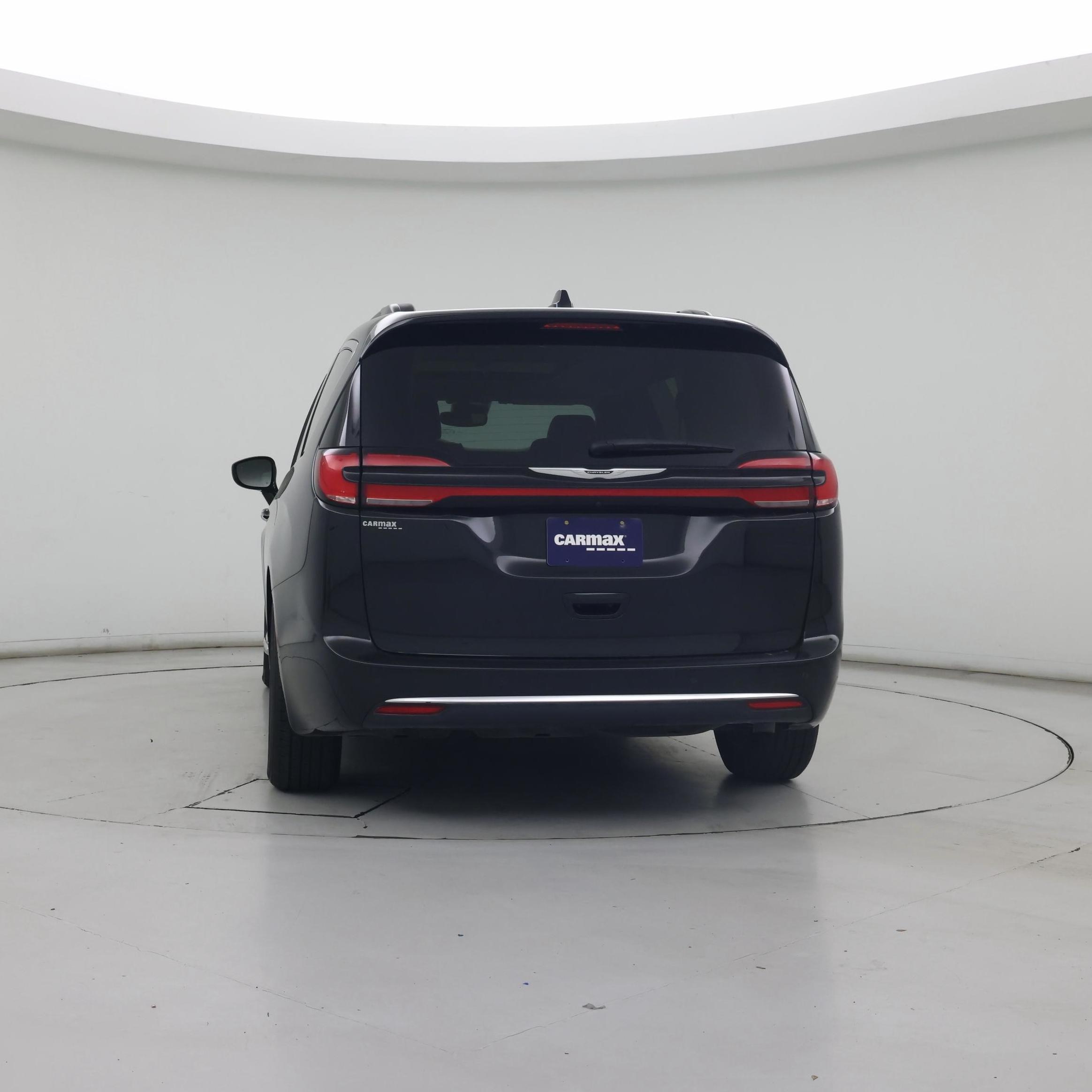 Thumbnail: 2023 Chrysler Pacifica - 6