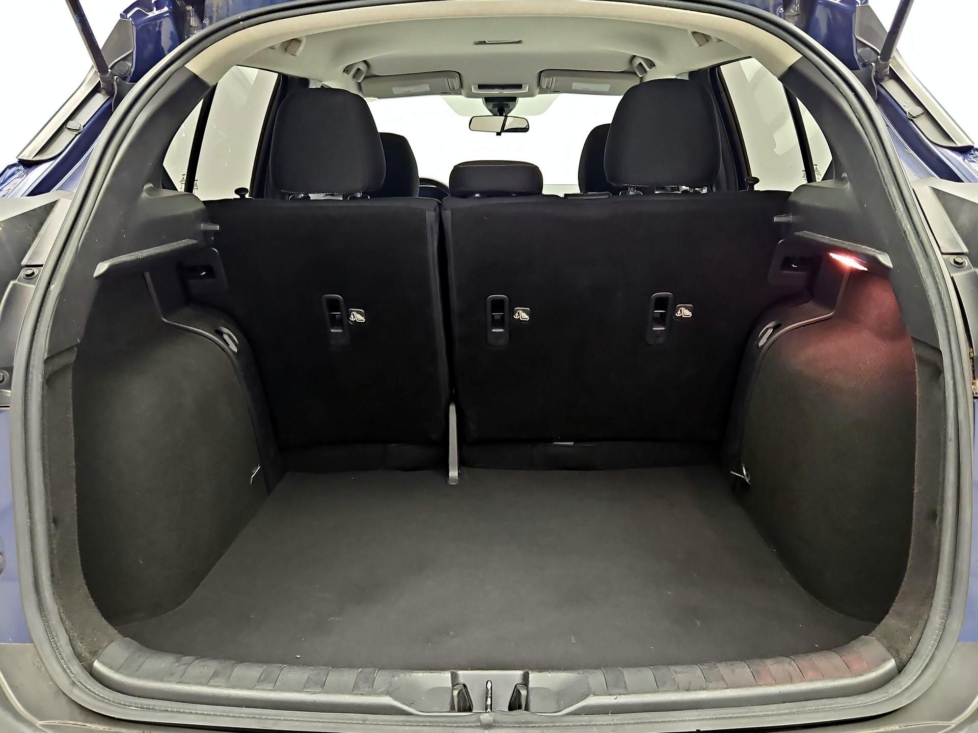 Thumbnail: 2020 Nissan Kicks - 19