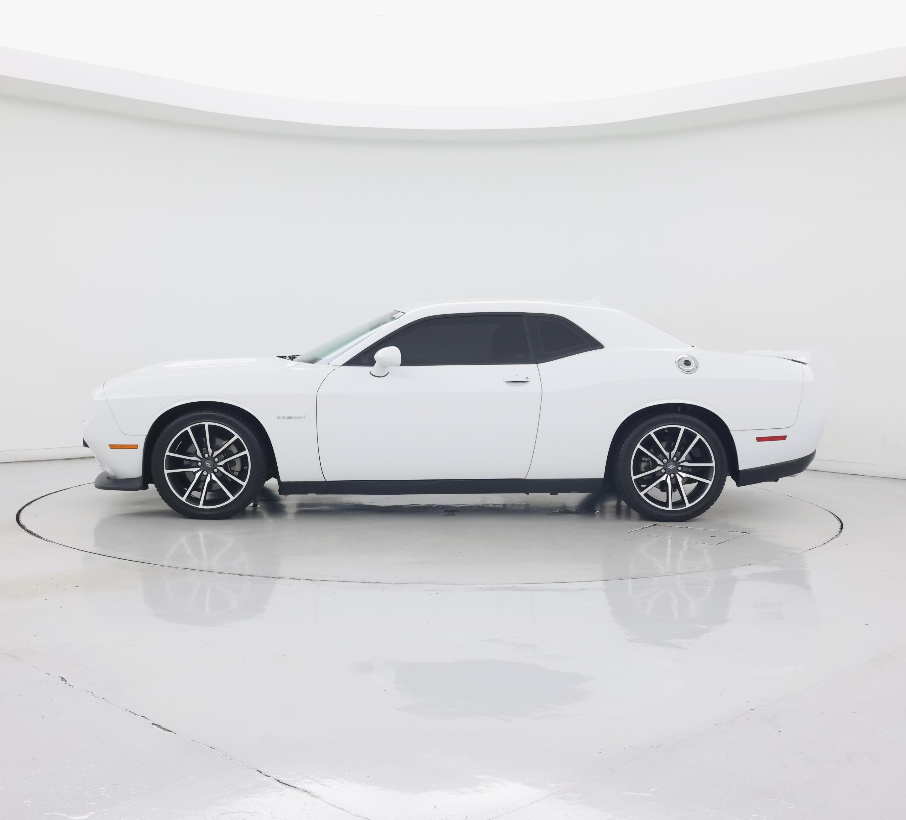 Thumbnail: 2022 Dodge Challenger - 3