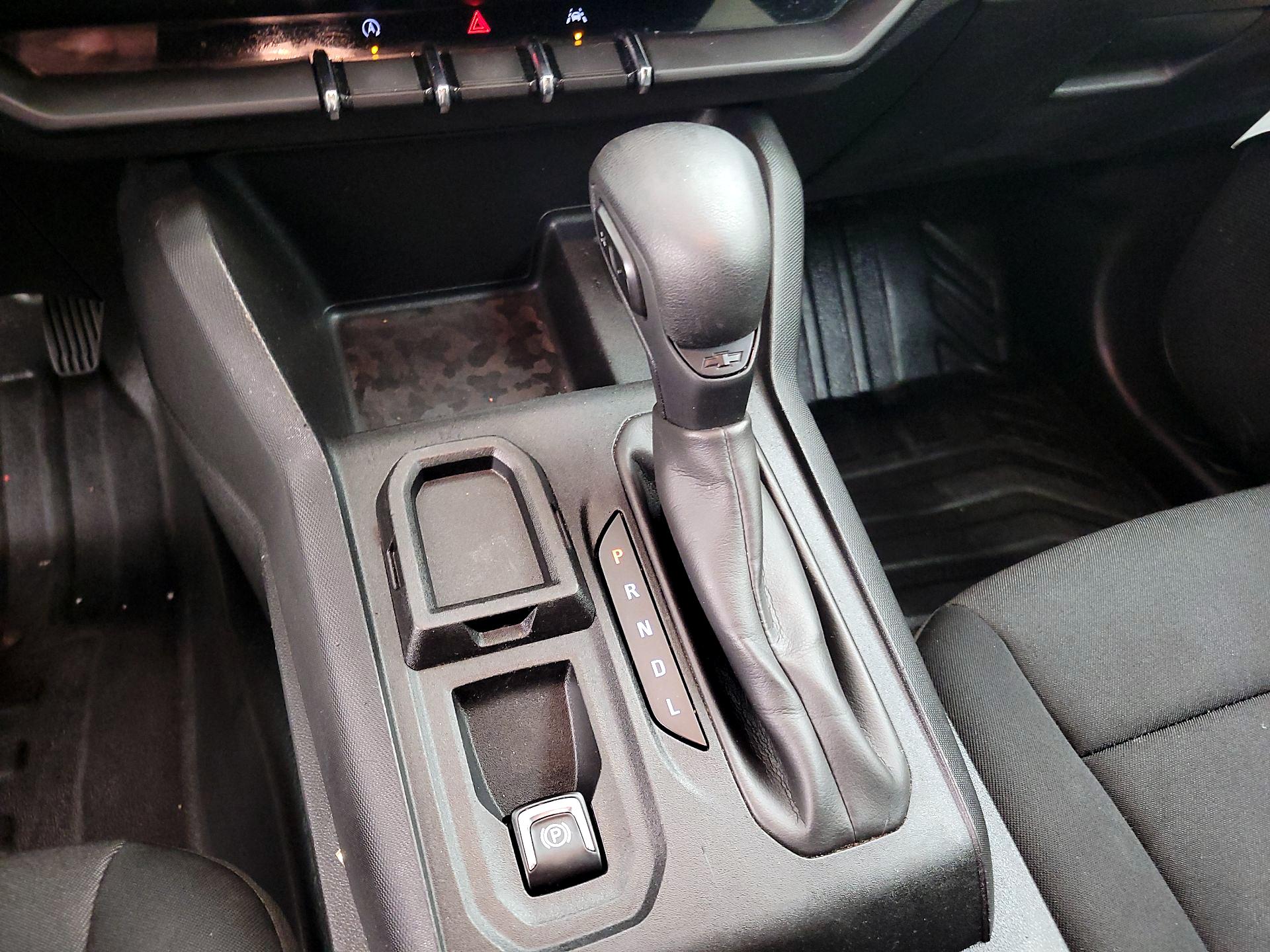 Thumbnail: 2023 Chevrolet Colorado - 16
