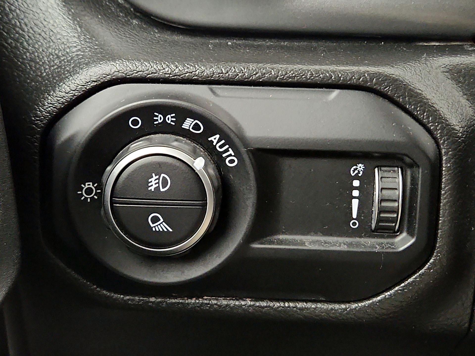 Thumbnail: 2023 Jeep Gladiator - 11