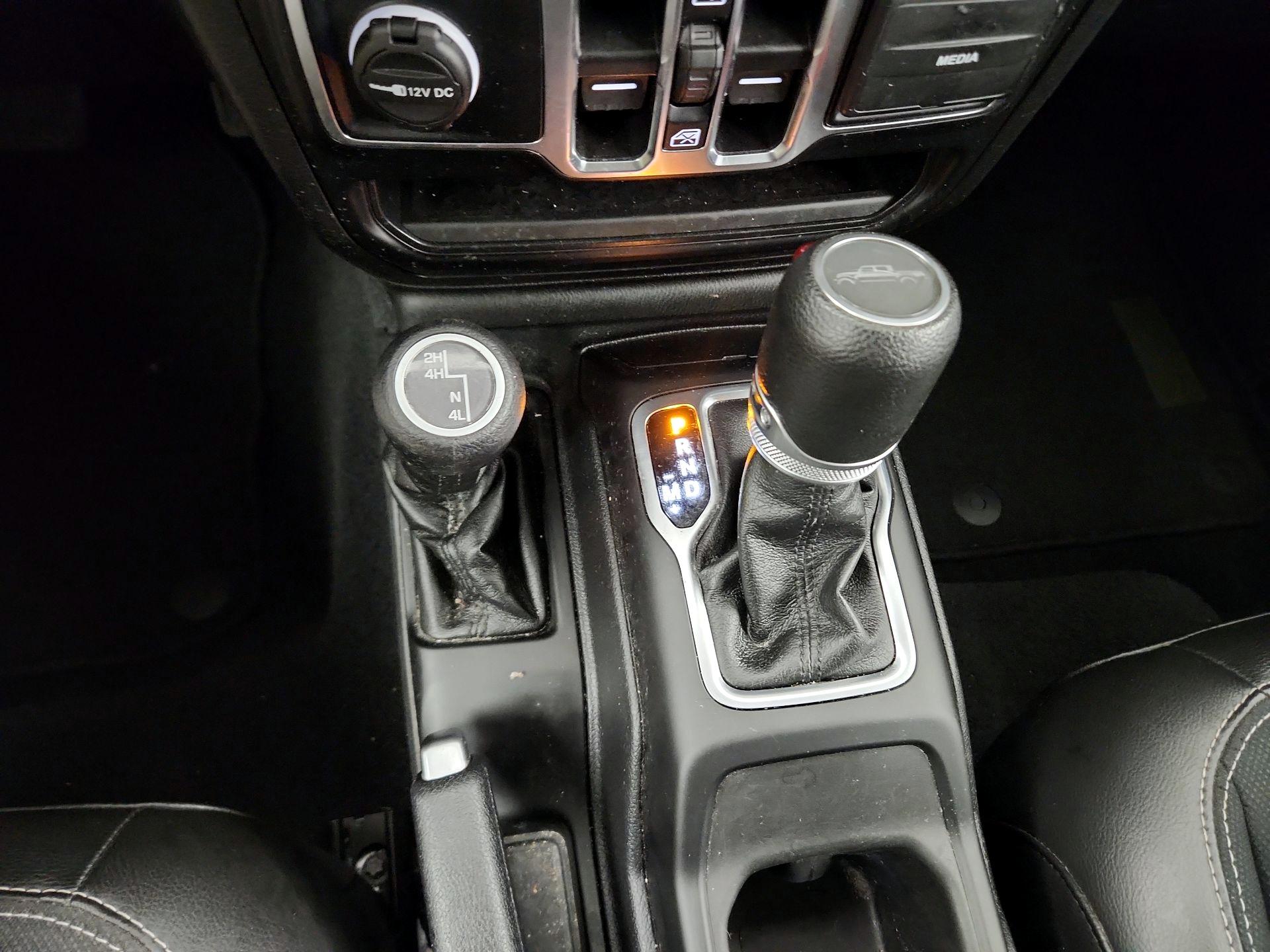 Thumbnail: 2023 Jeep Gladiator - 15