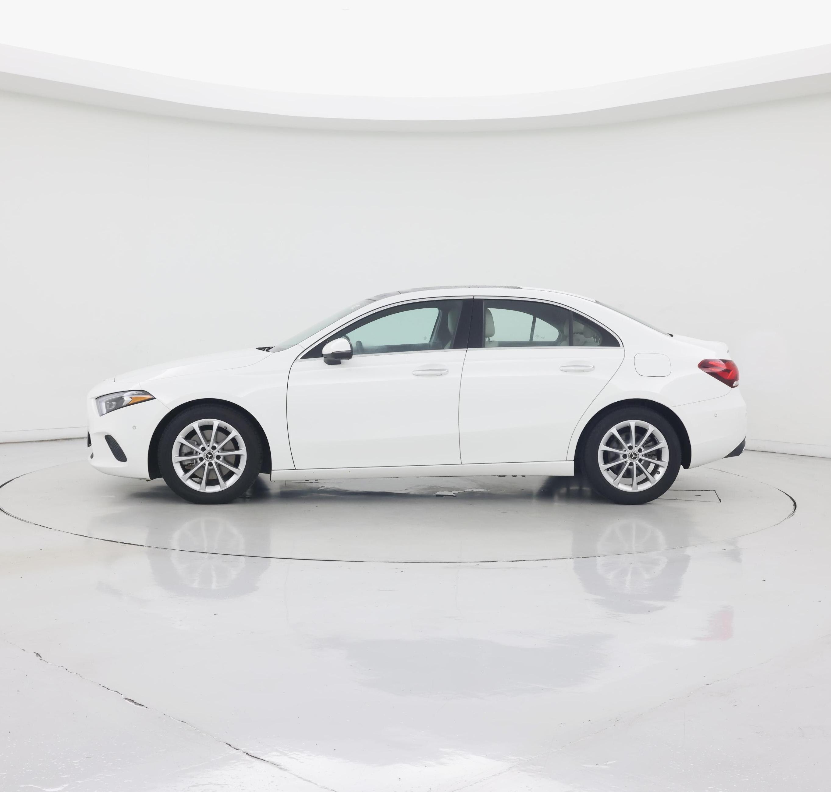 Thumbnail: 2022 Mercedes-Benz A-Class - 3