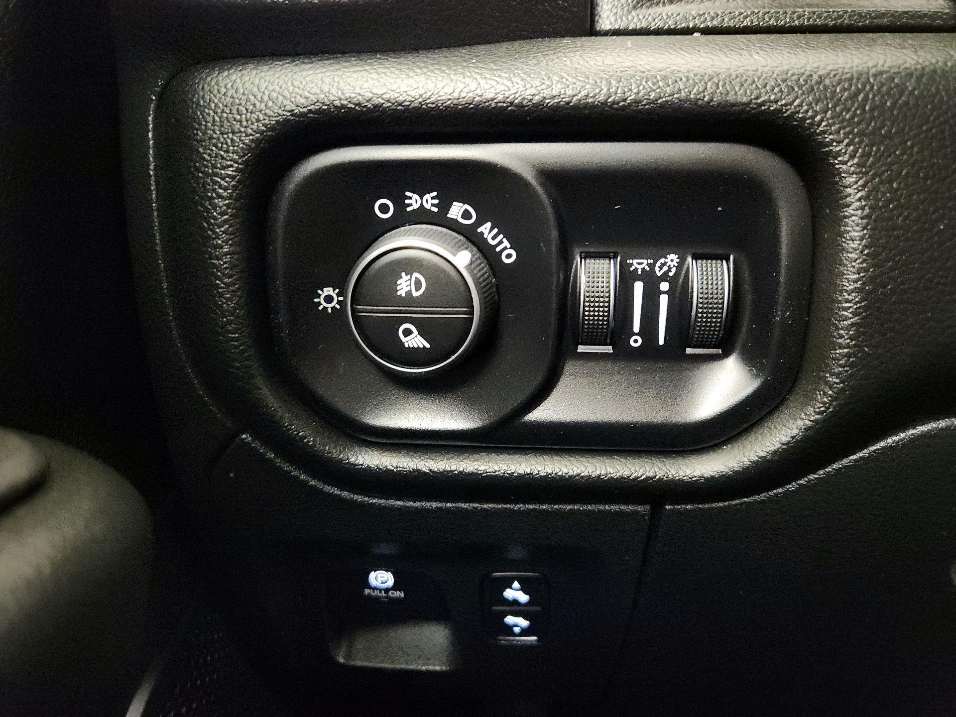 Thumbnail: 2025 RAM 1500 - 13