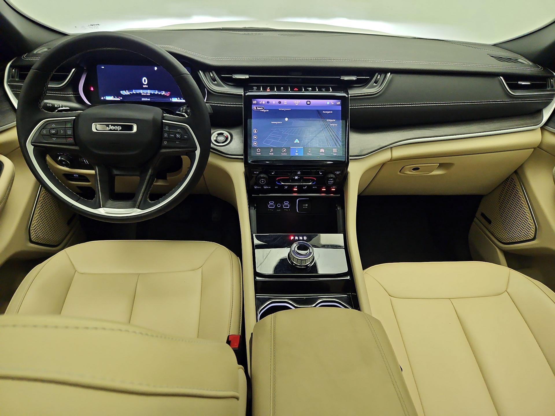 Thumbnail: 2023 Jeep Grand Cherokee L - 9