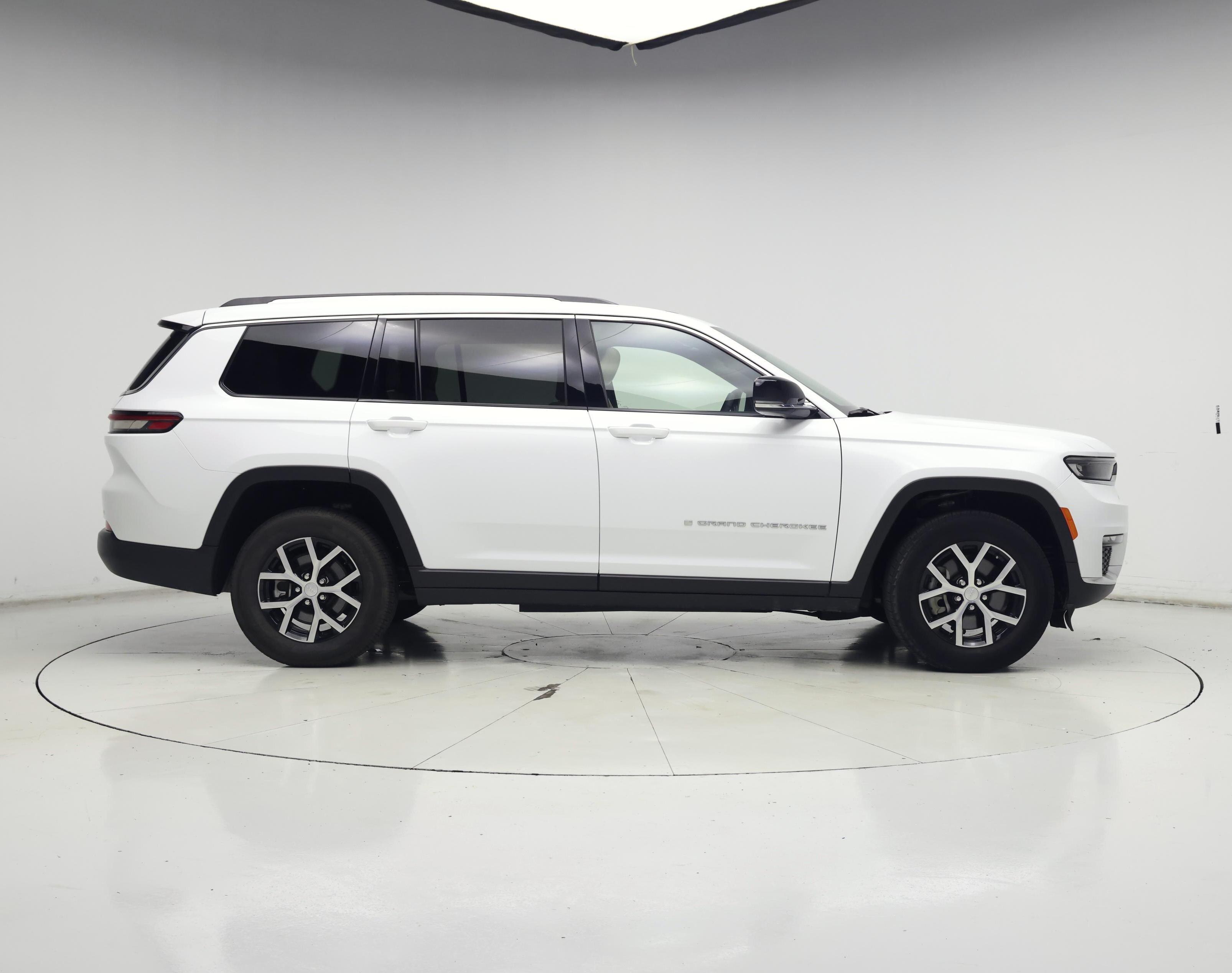 Thumbnail: 2023 Jeep Grand Cherokee L - 7