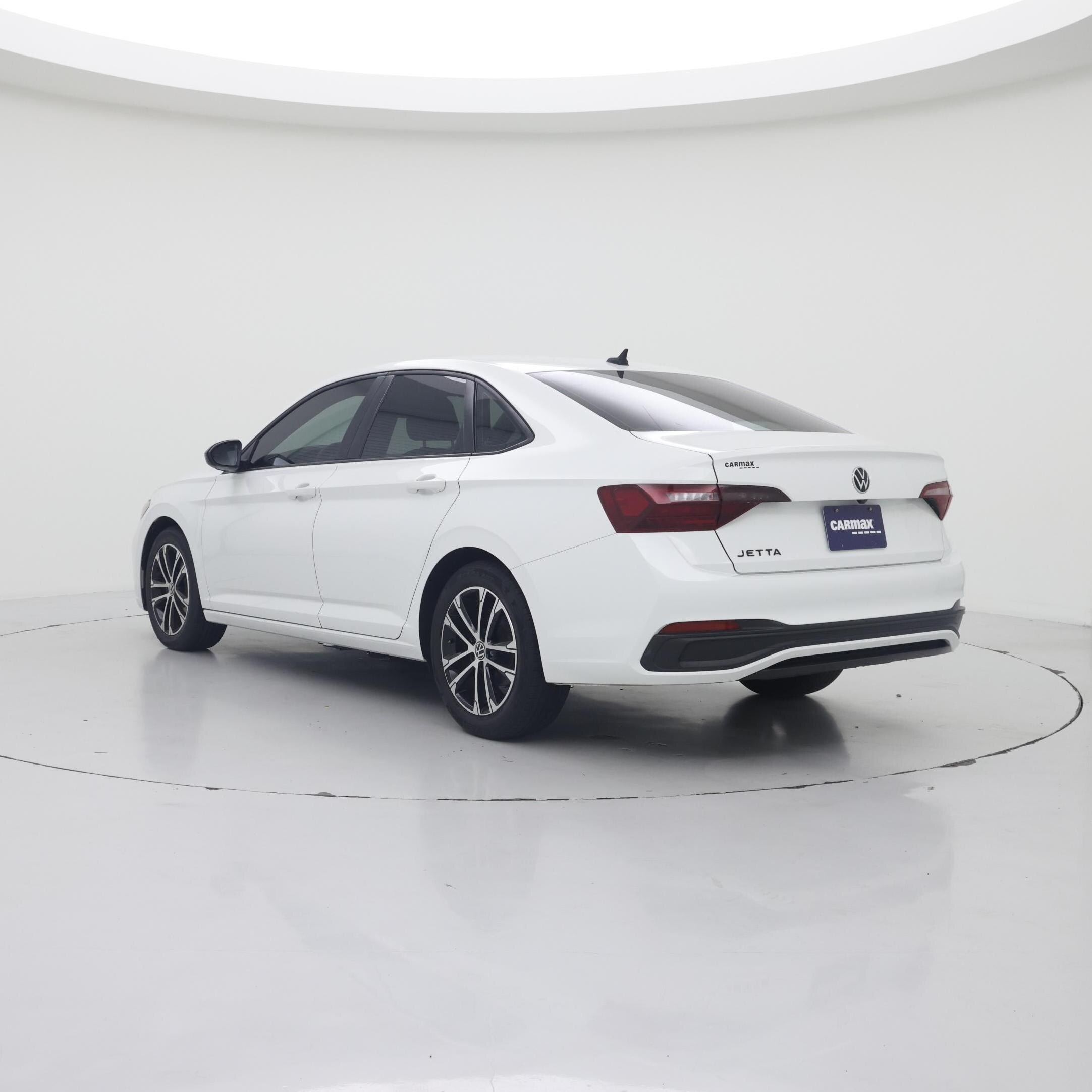 Thumbnail: 2023 Volkswagen Jetta - 2
