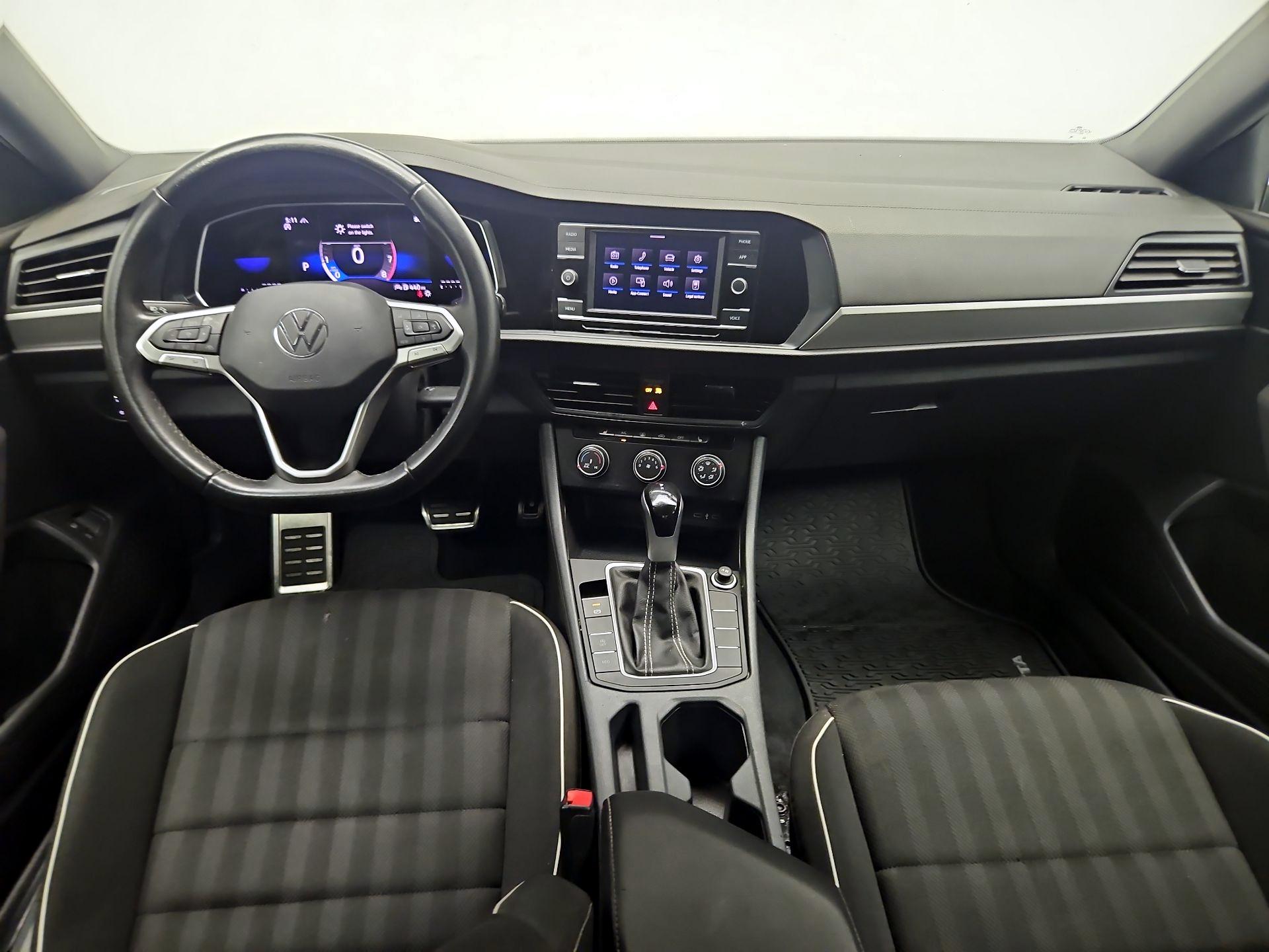 Thumbnail: 2024 Volkswagen Jetta - 9