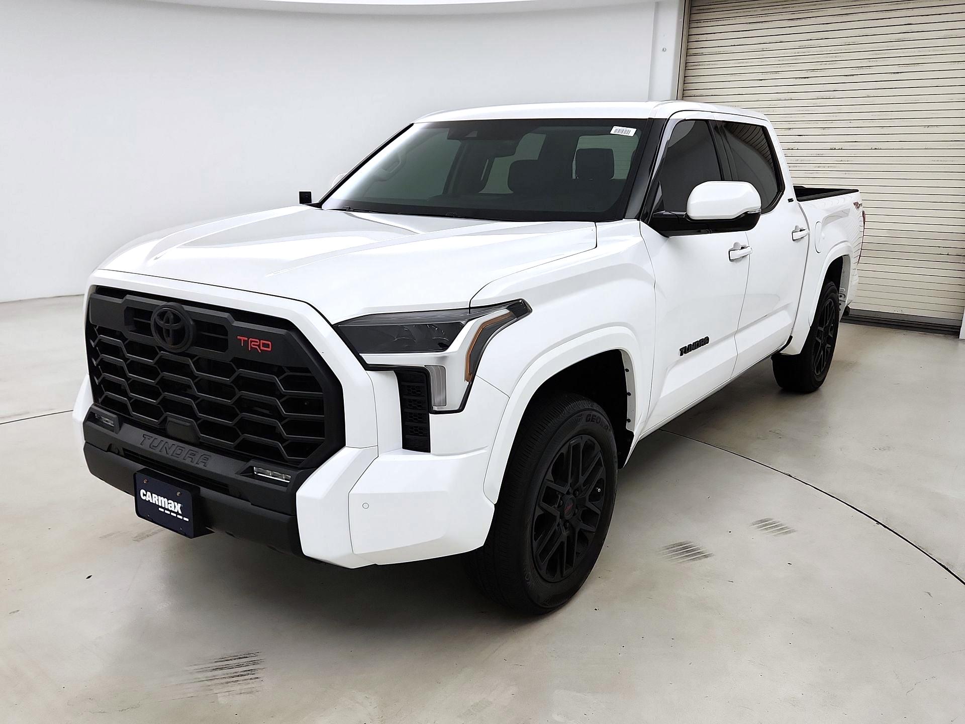 Thumbnail: 2023 Toyota Tundra - 3