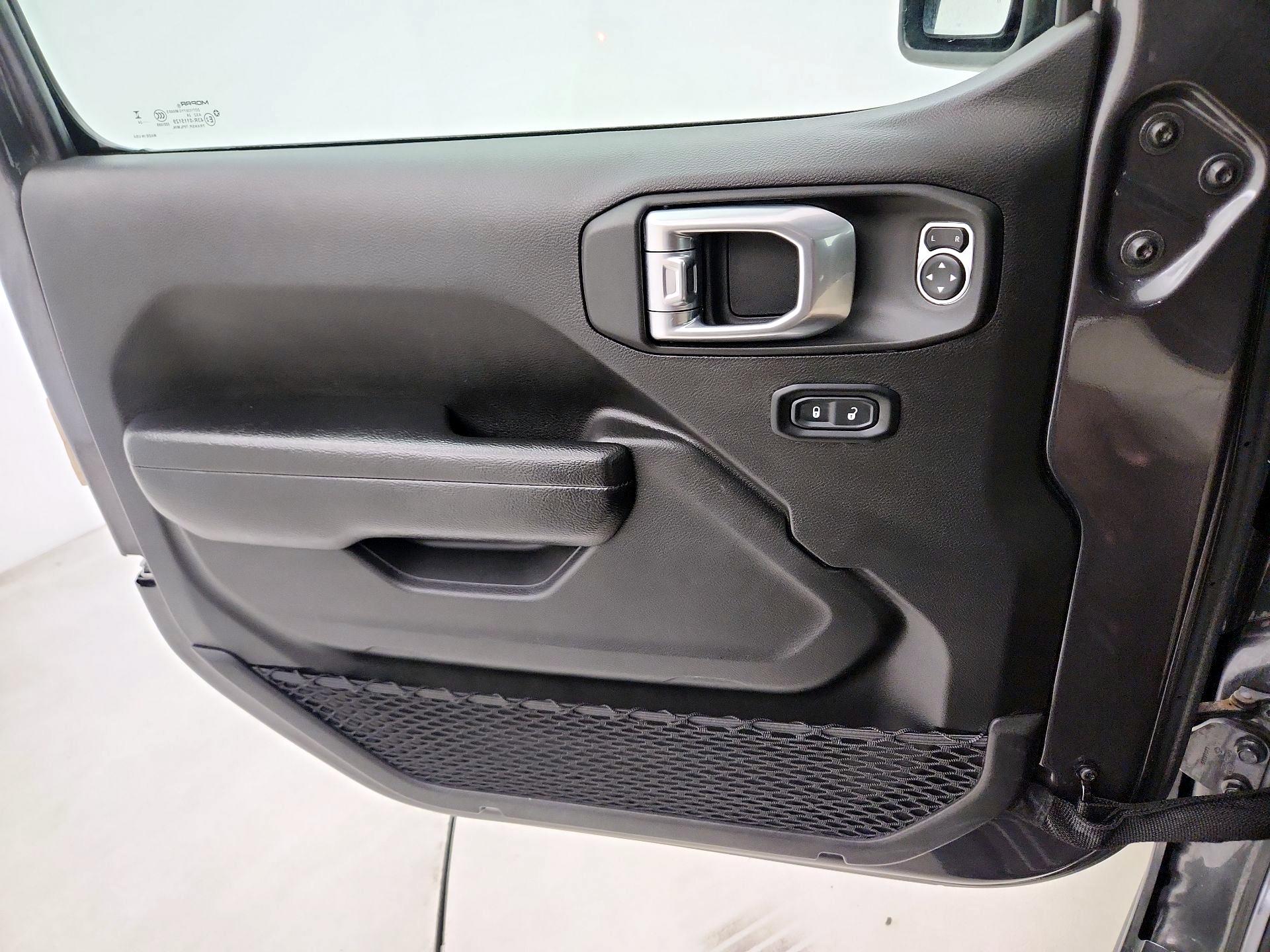Thumbnail: 2024 Jeep Wrangler - 10
