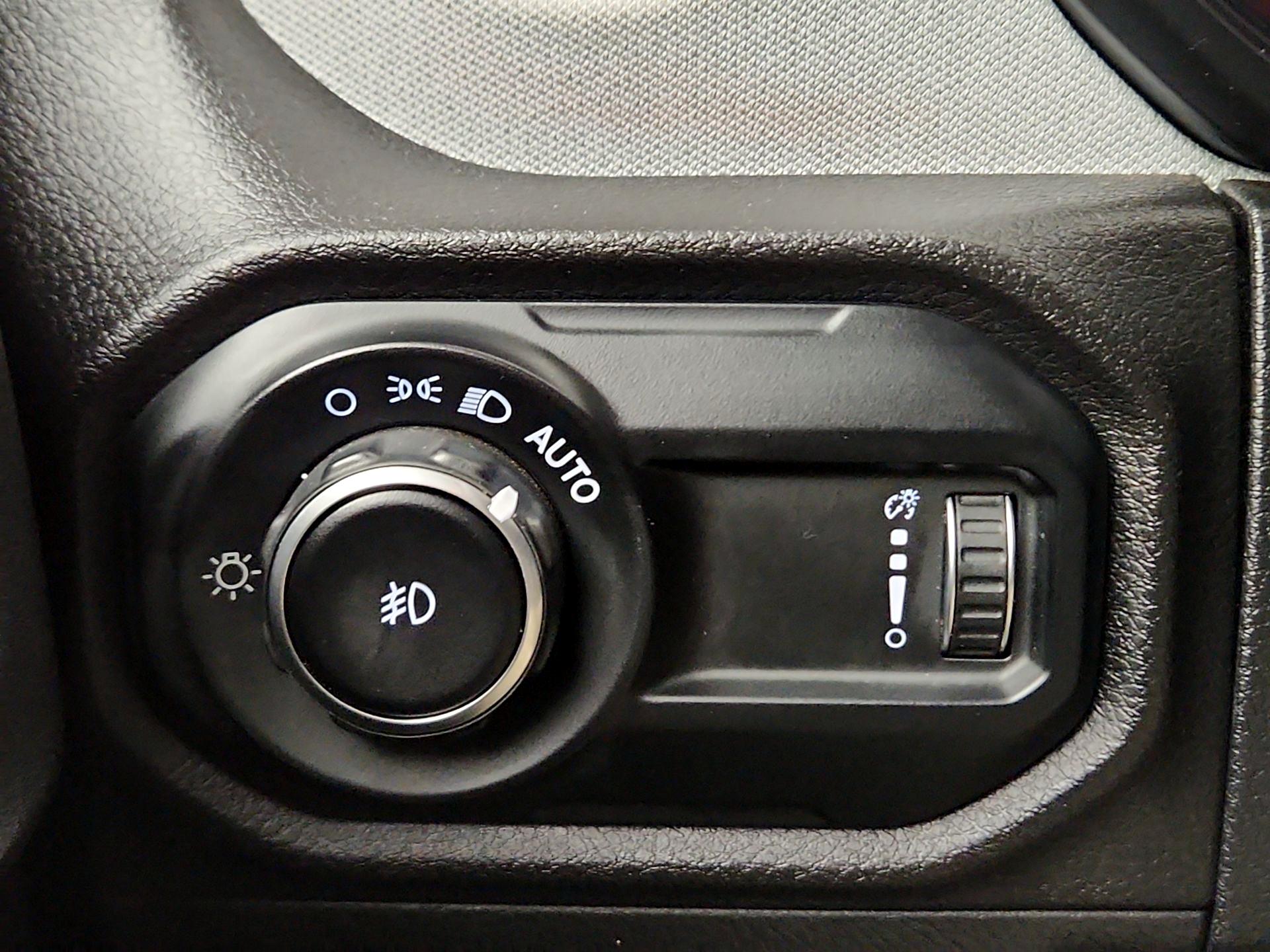 Thumbnail: 2024 Jeep Wrangler - 11