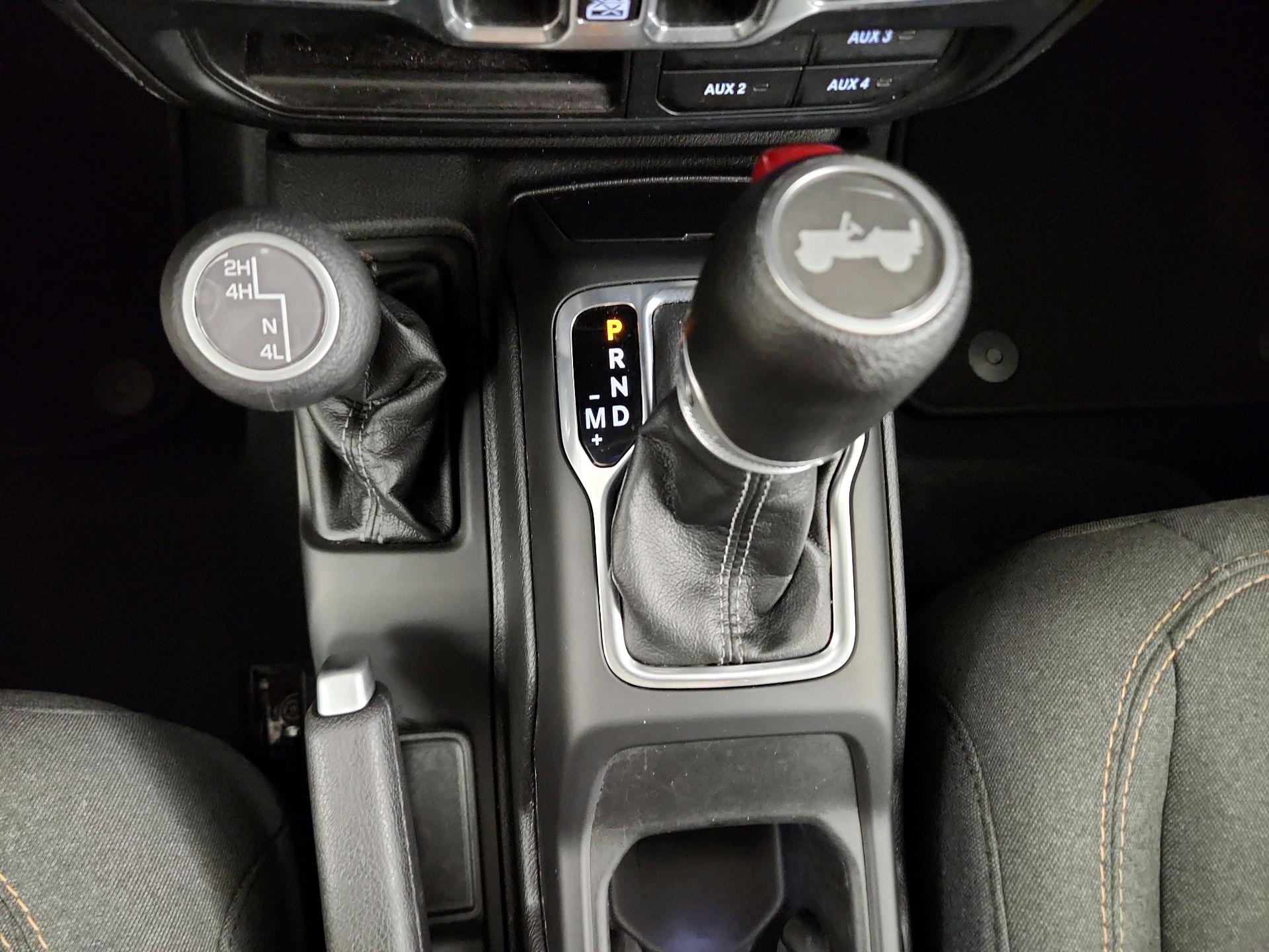 Thumbnail: 2024 Jeep Wrangler - 15
