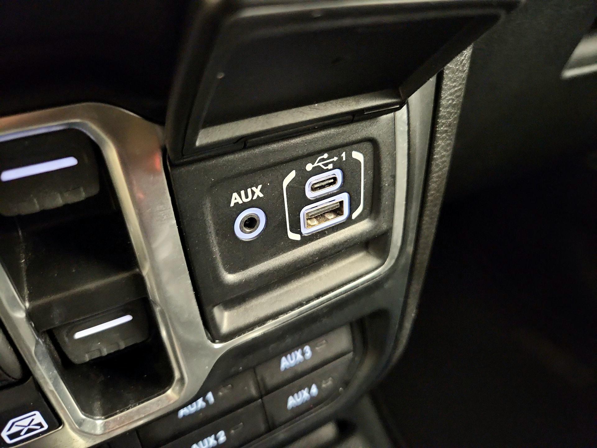 Thumbnail: 2024 Jeep Wrangler - 16