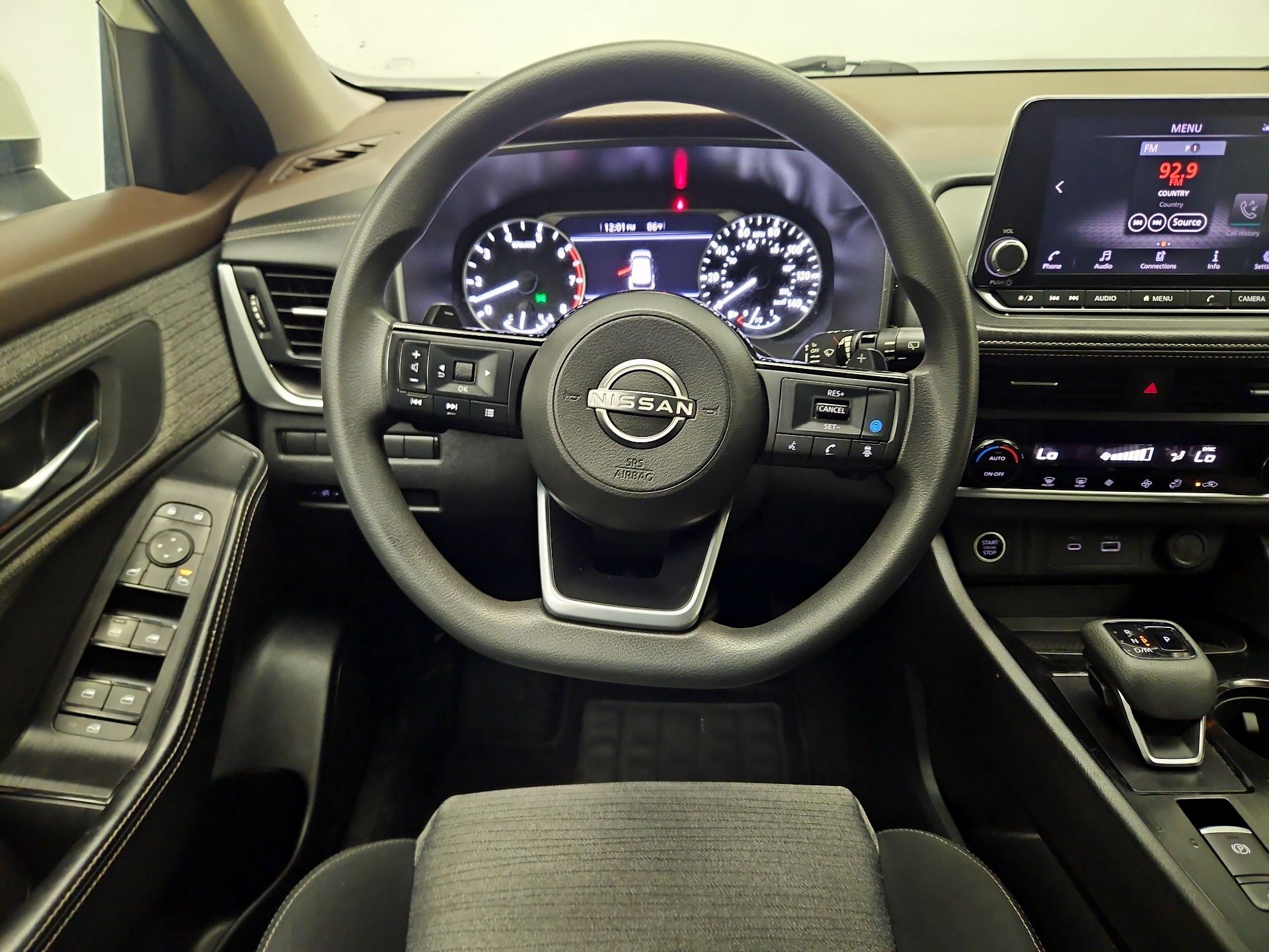 Thumbnail: 2023 Nissan Rogue - 10