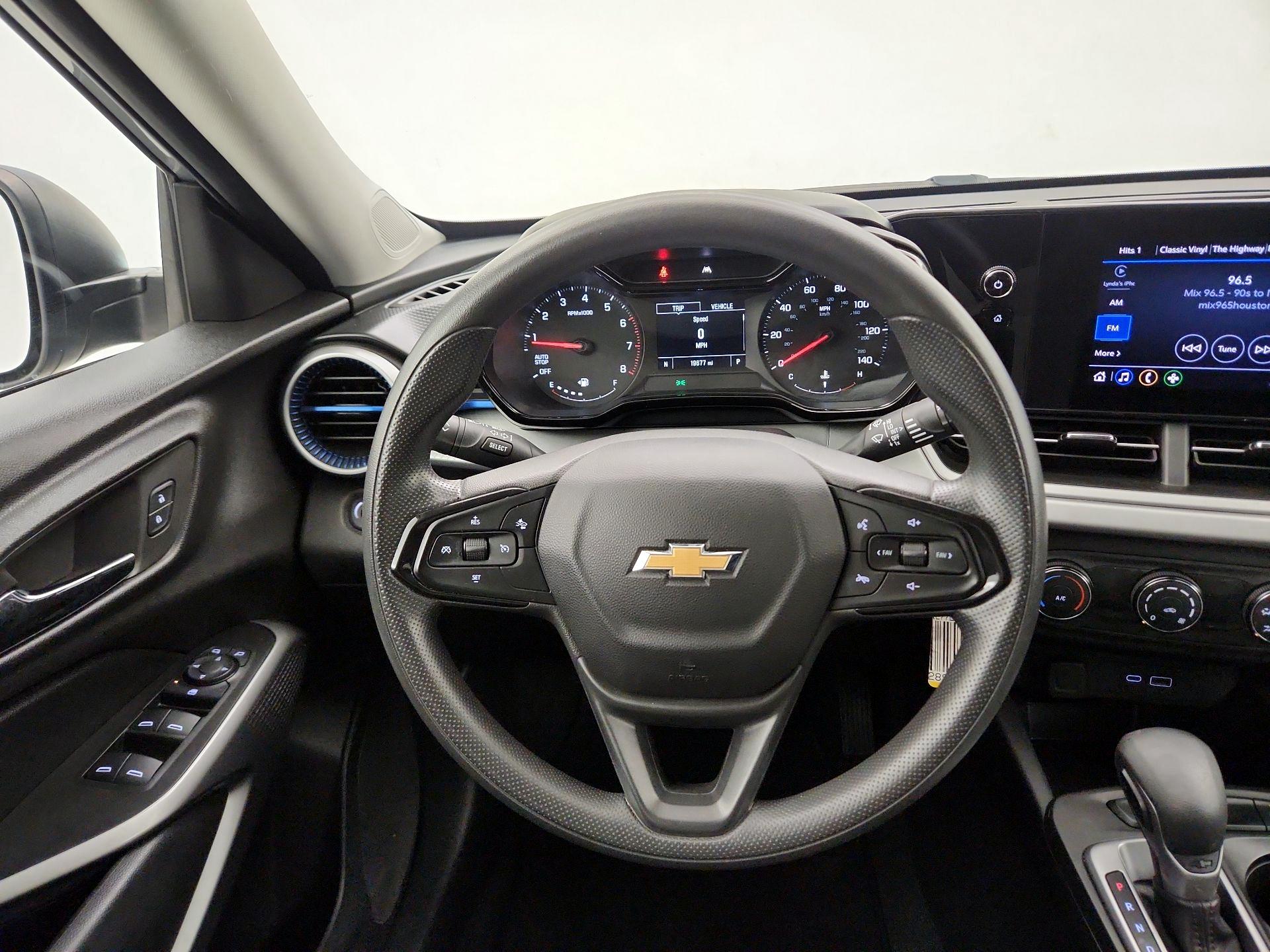 Thumbnail: 2024 Chevrolet Trax - 10