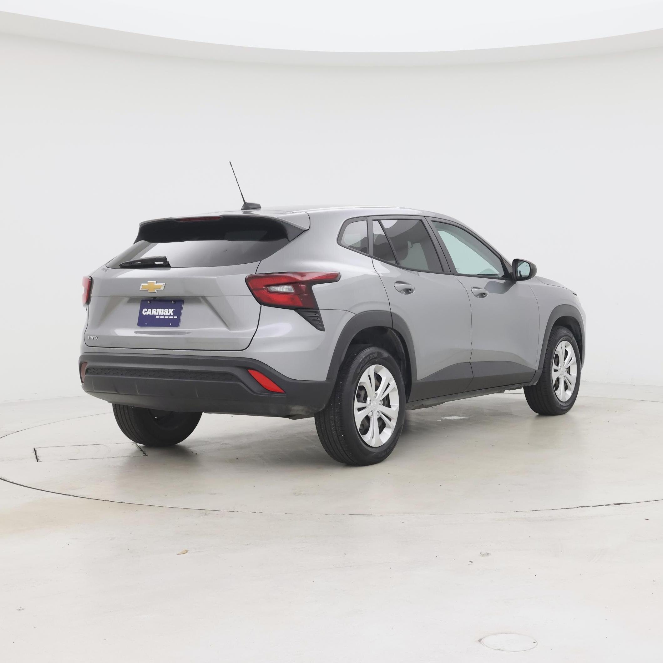 Thumbnail: 2024 Chevrolet Trax - 8