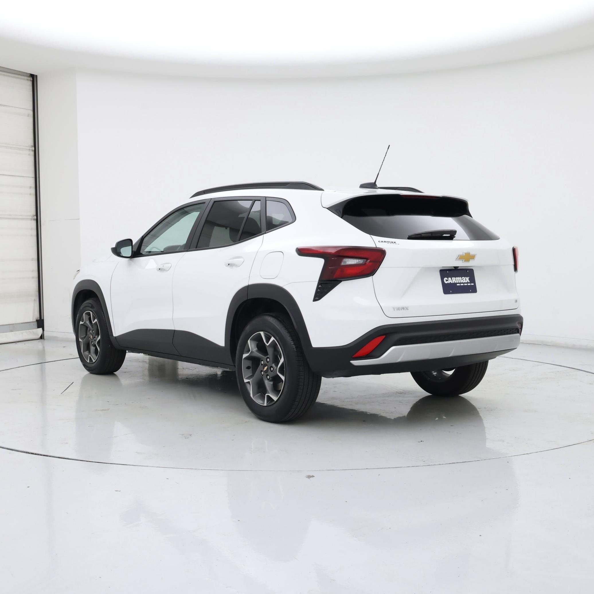 Thumbnail: 2025 Chevrolet Trax - 2