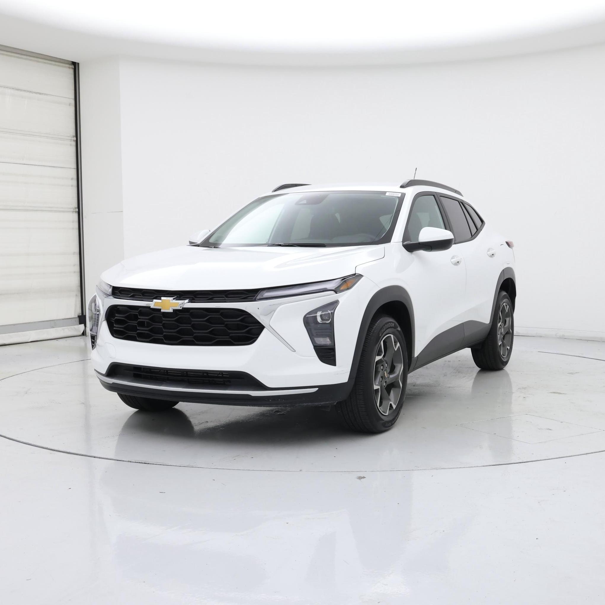 Thumbnail: 2025 Chevrolet Trax - 4