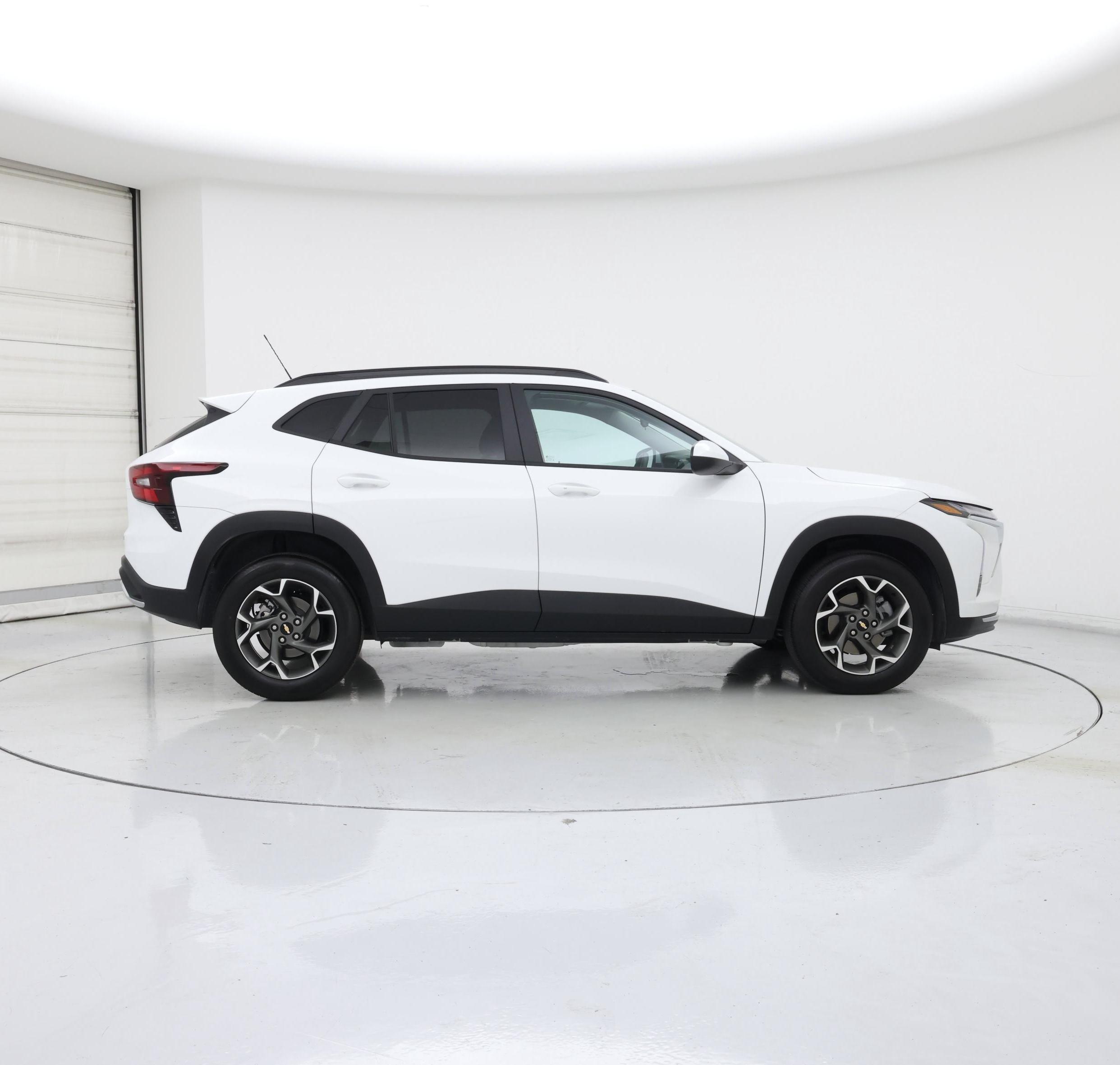 Thumbnail: 2025 Chevrolet Trax - 7