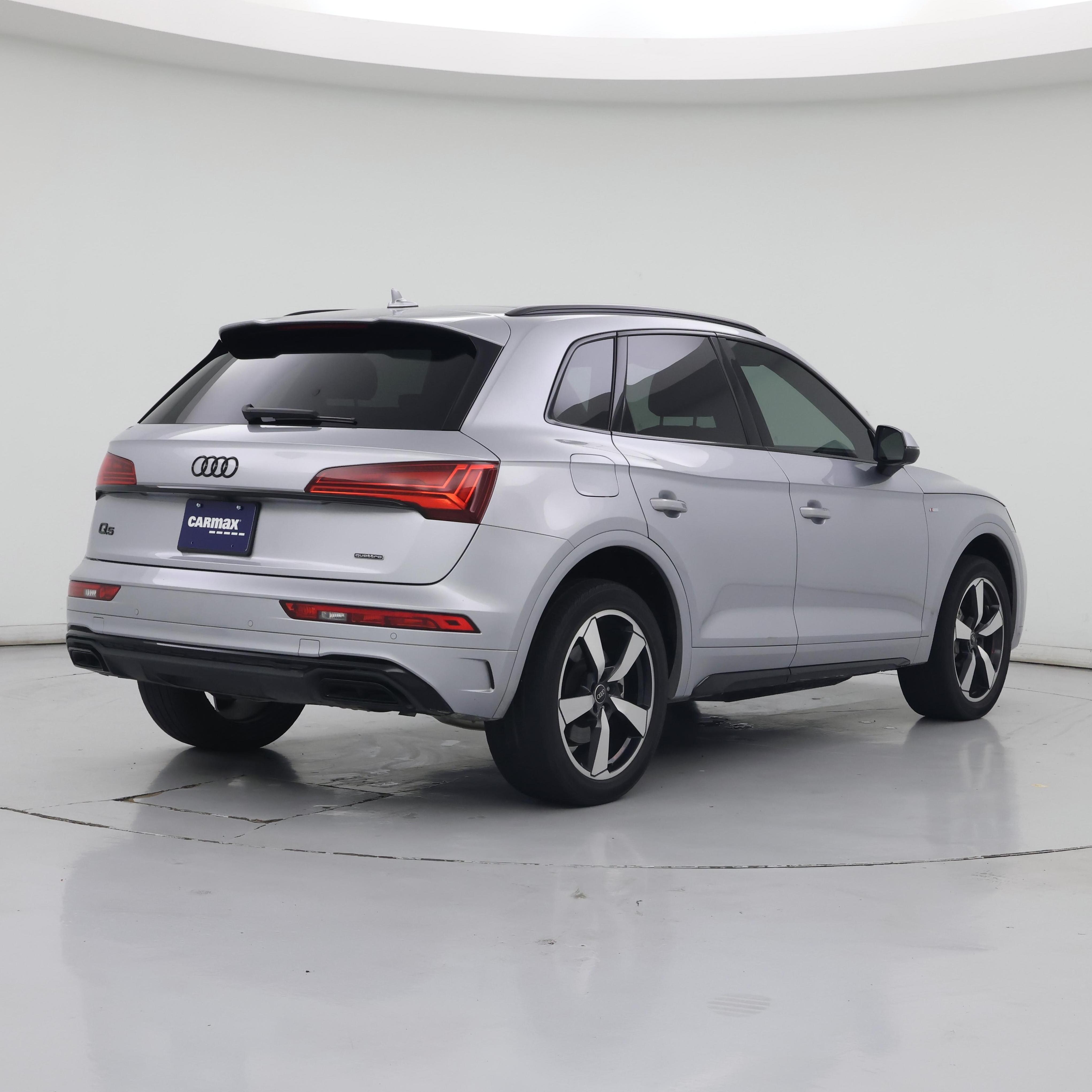 Thumbnail: 2023 Audi Q5 - 8