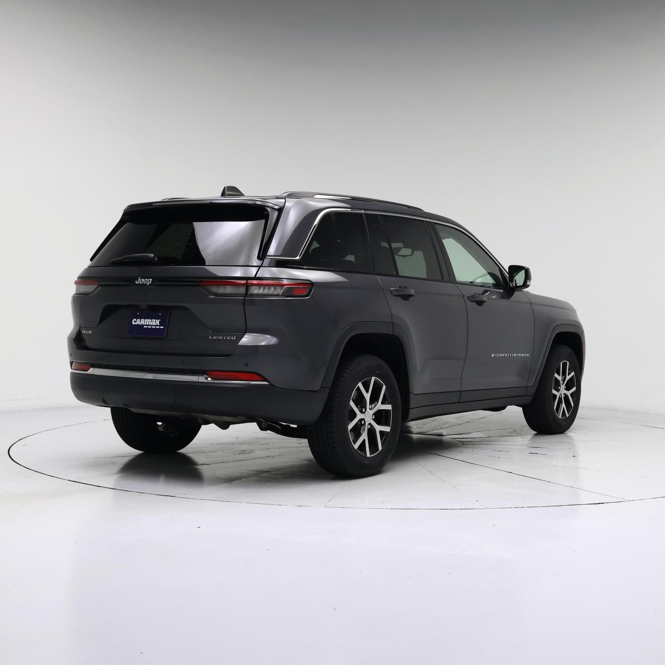 Thumbnail: 2023 Jeep Grand Cherokee - 8
