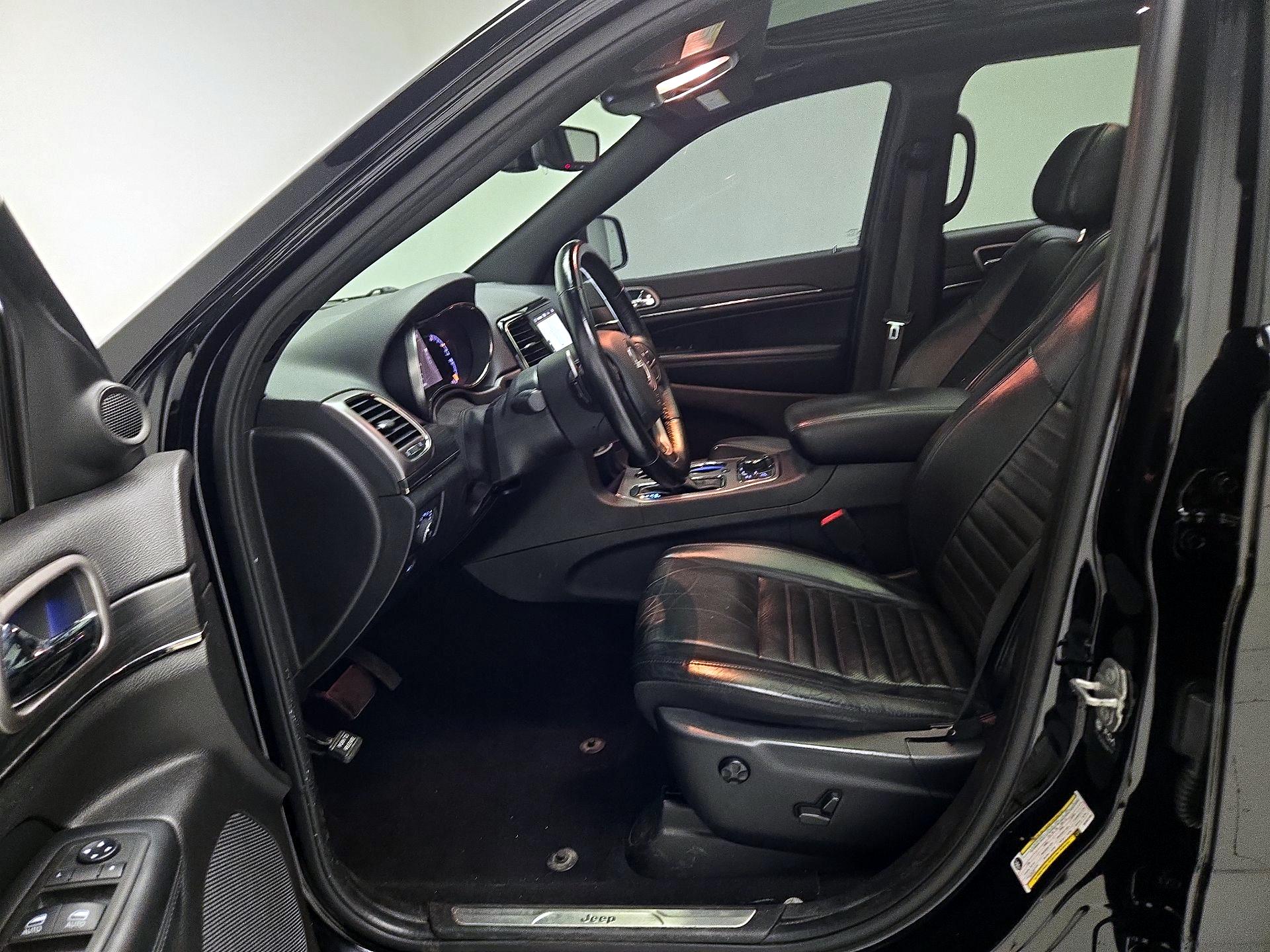 Thumbnail: 2021 Jeep Grand Cherokee - 11