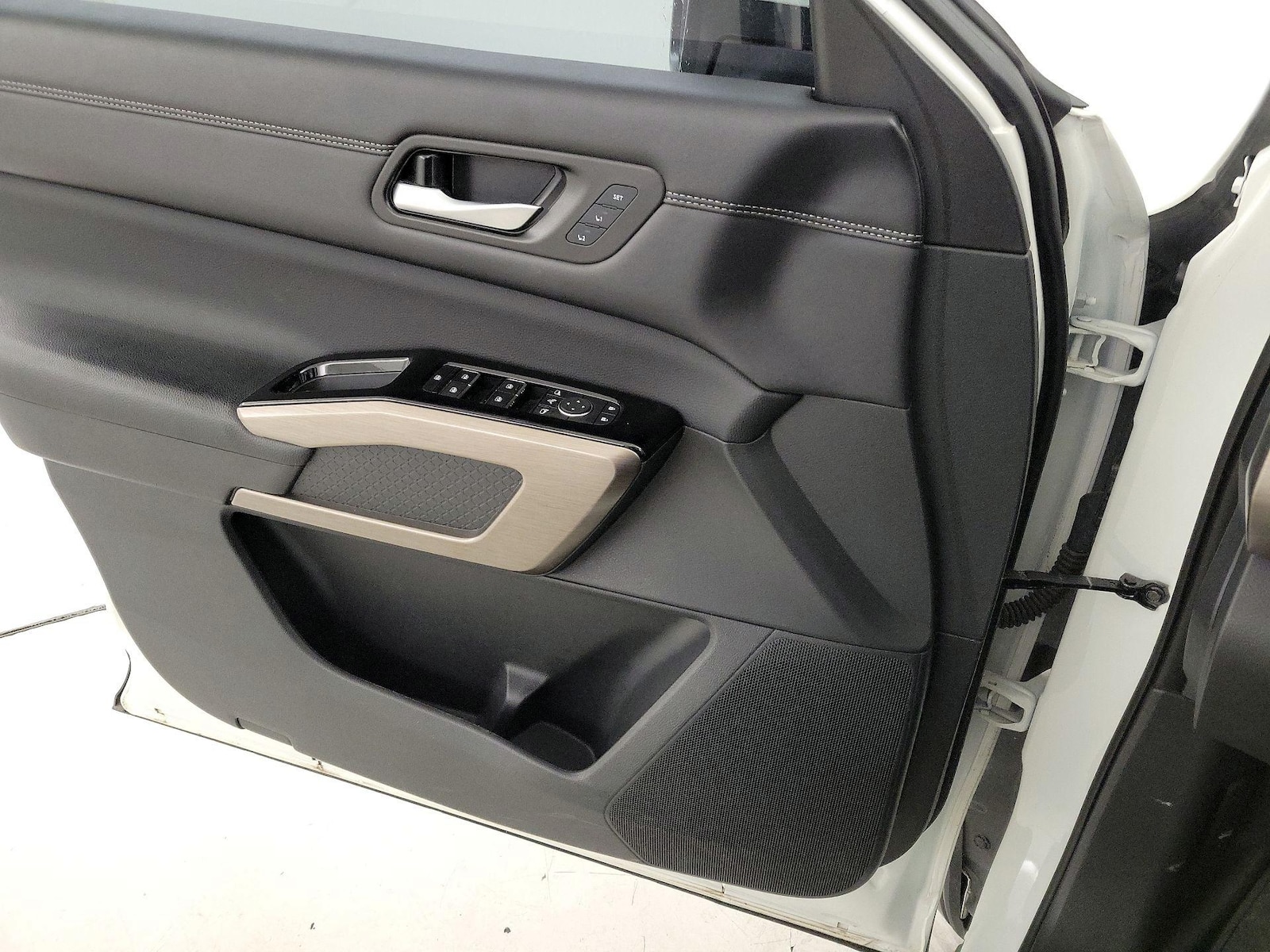 2024 Nissan Pathfinder Platinum - Photo 13