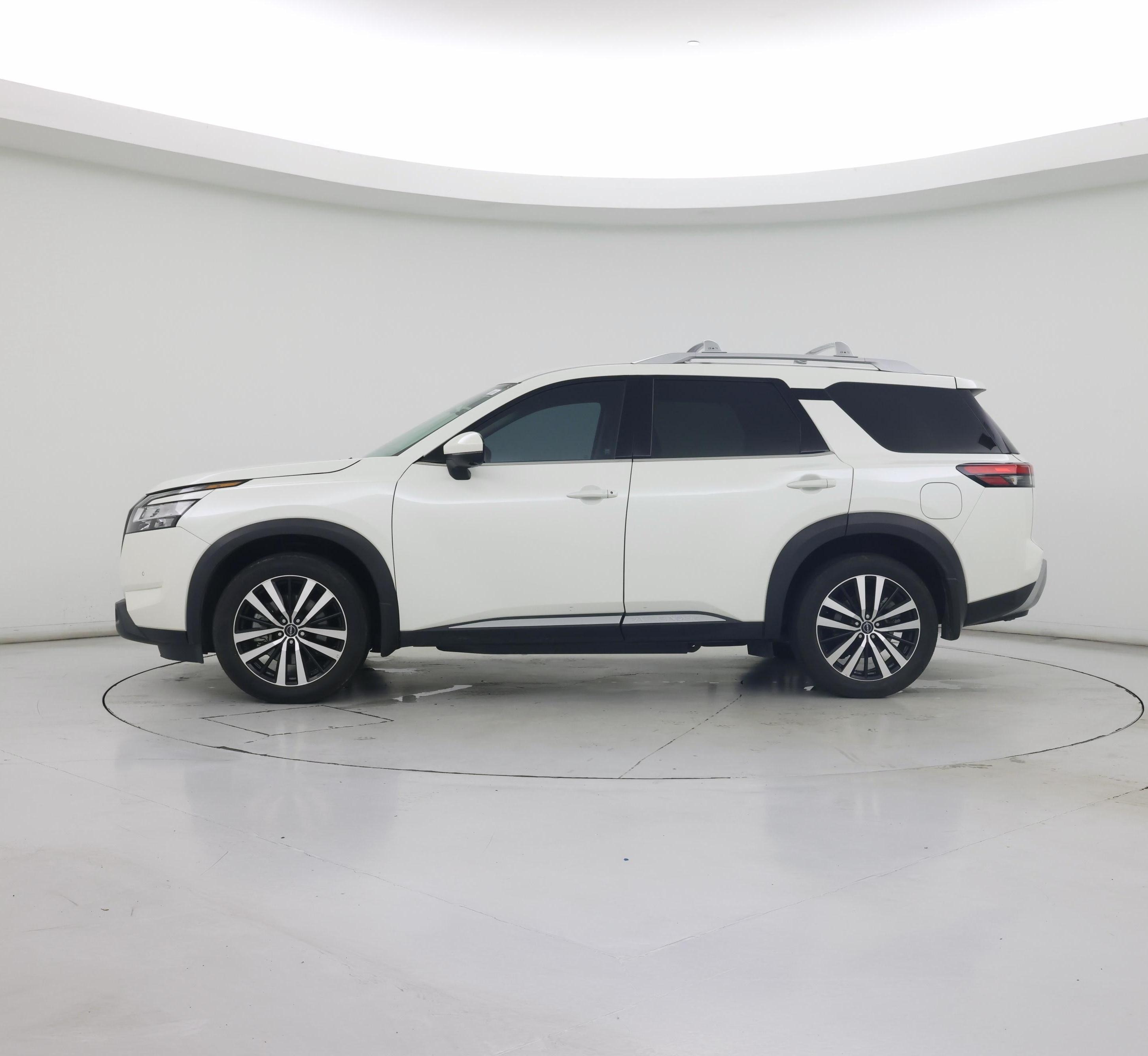 Thumbnail: 2024 Nissan Pathfinder - 3