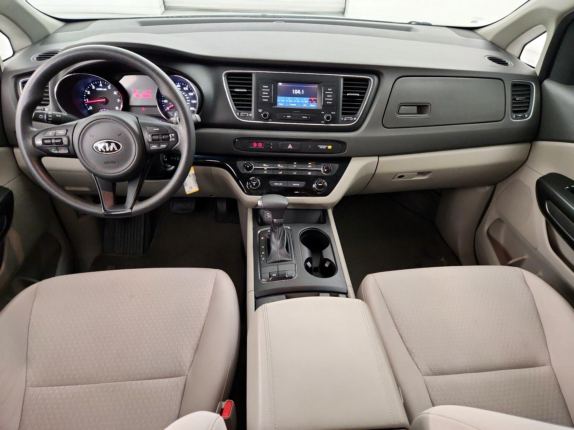 Thumbnail: 2018 Kia Sedona - 9