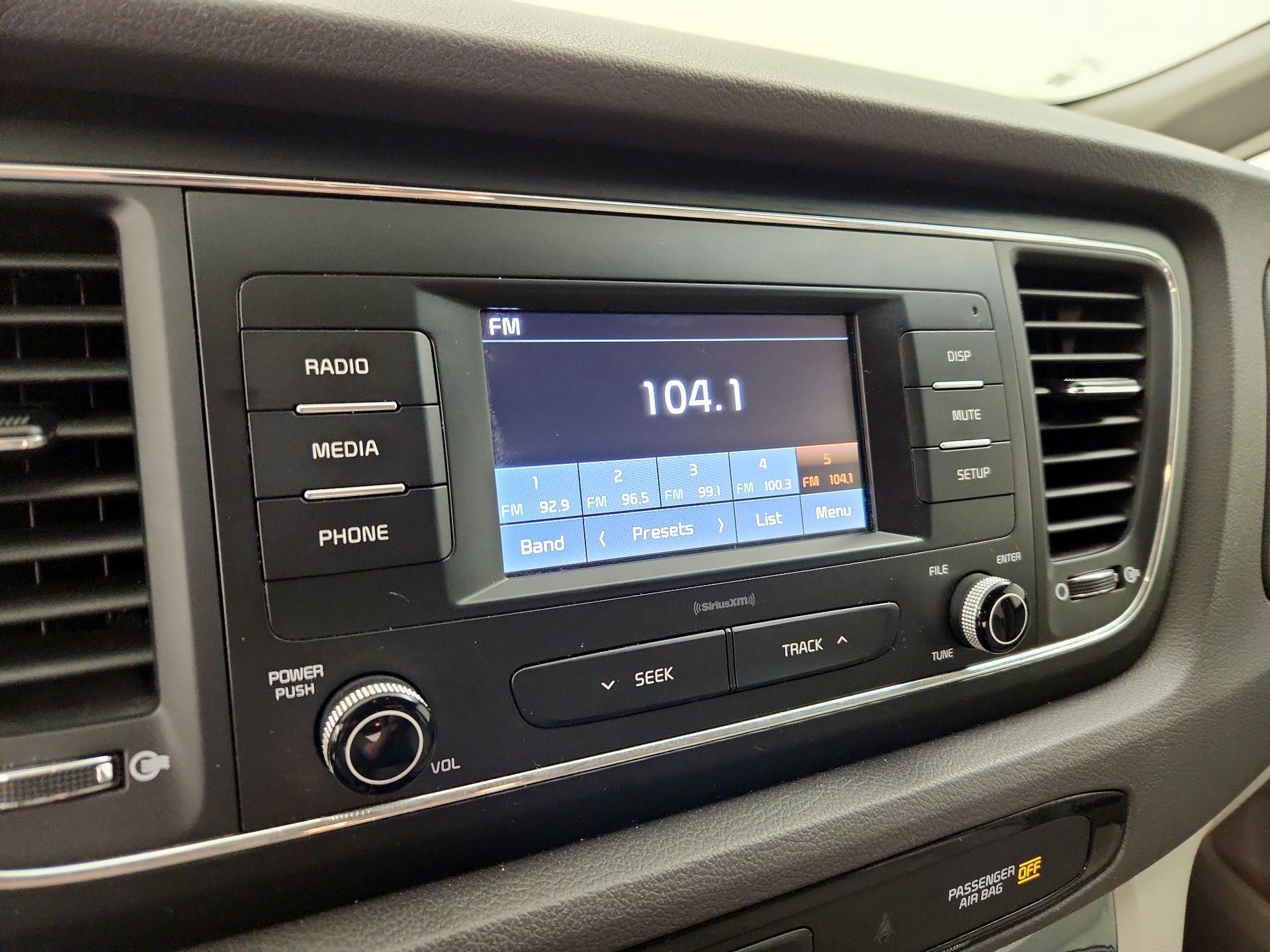 Thumbnail: 2018 Kia Sedona - 15
