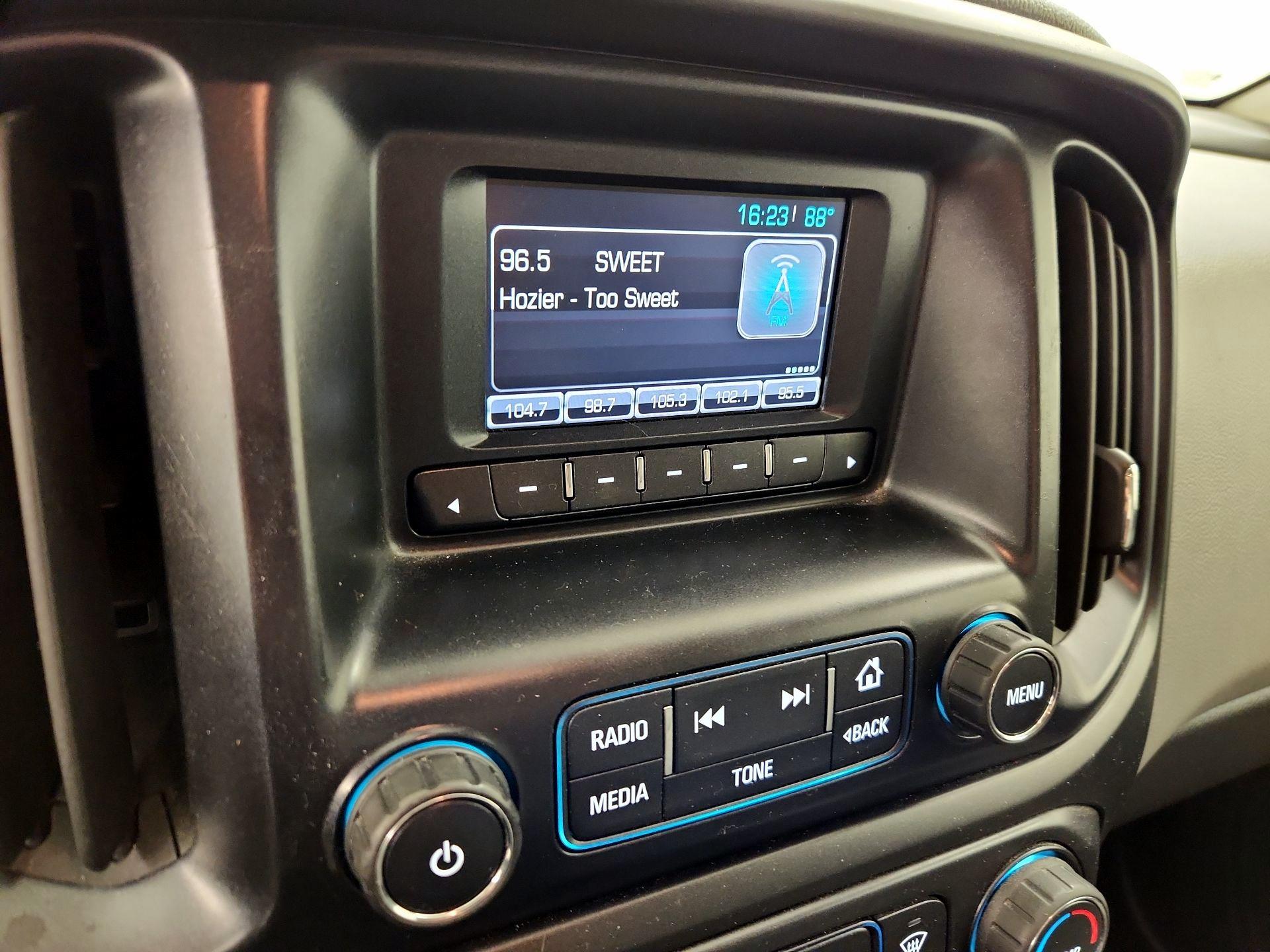 Thumbnail: 2016 Chevrolet Colorado - 15
