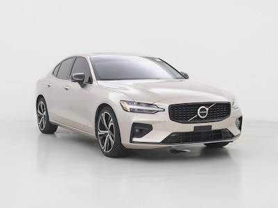 2024 Volvo S60 B5 Core Dark Theme
