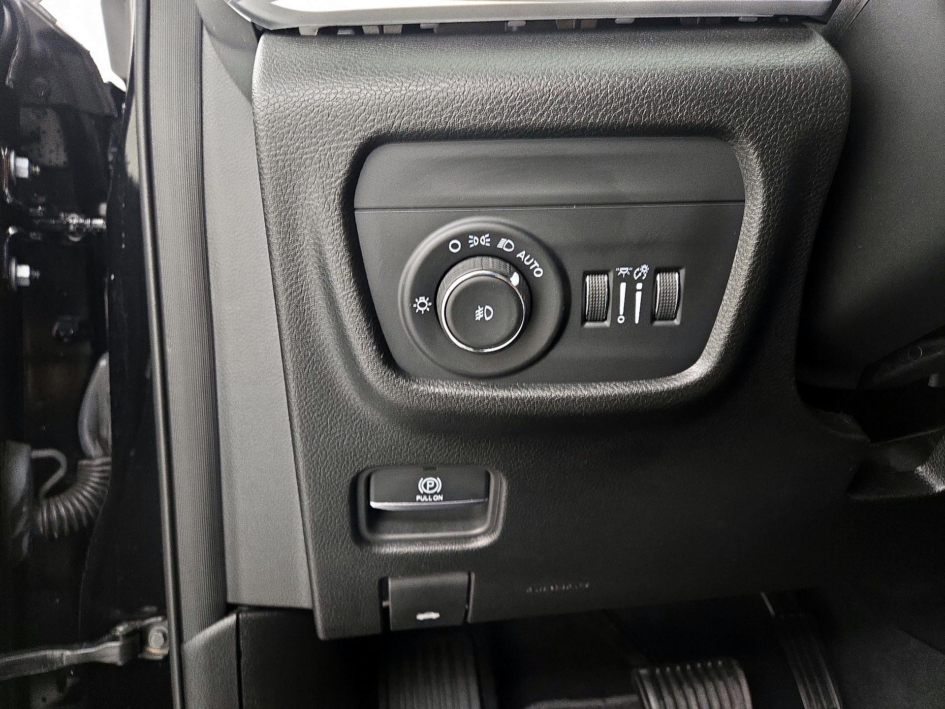 Thumbnail: 2025 Jeep Grand Cherokee - 13