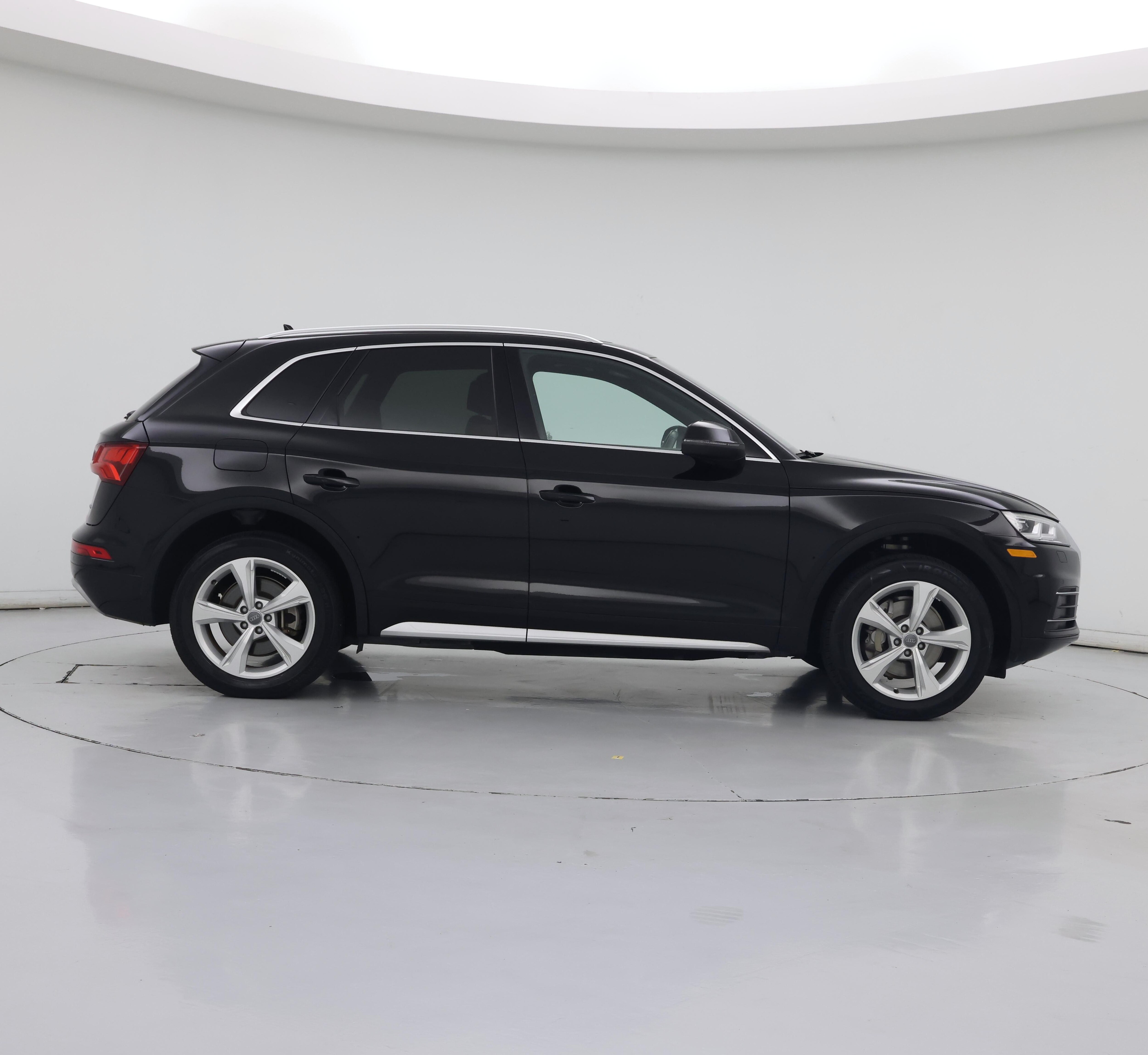Thumbnail: 2020 Audi Q5 - 7