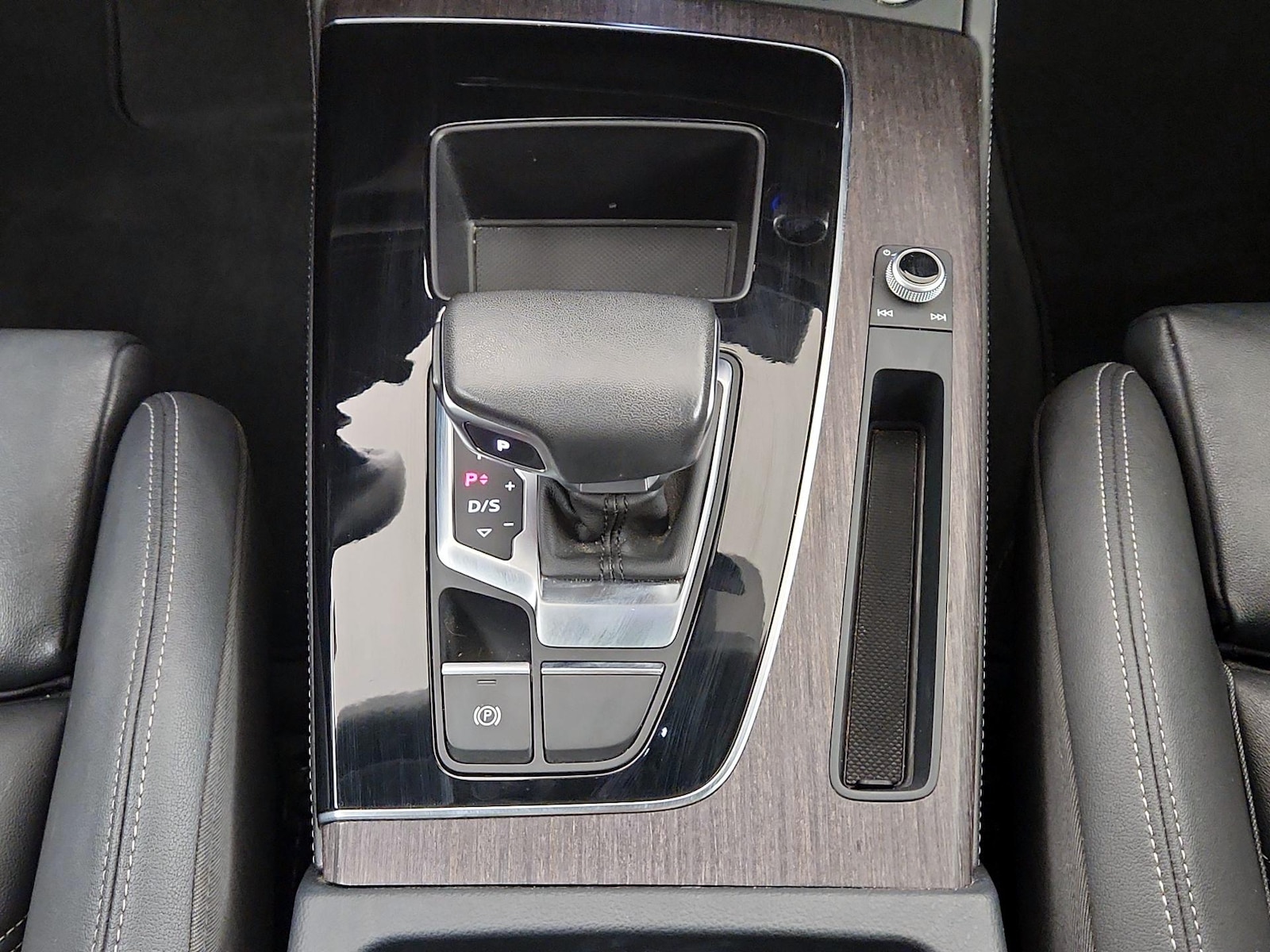 2024 Audi Q5 Premium Plus - Photo 18