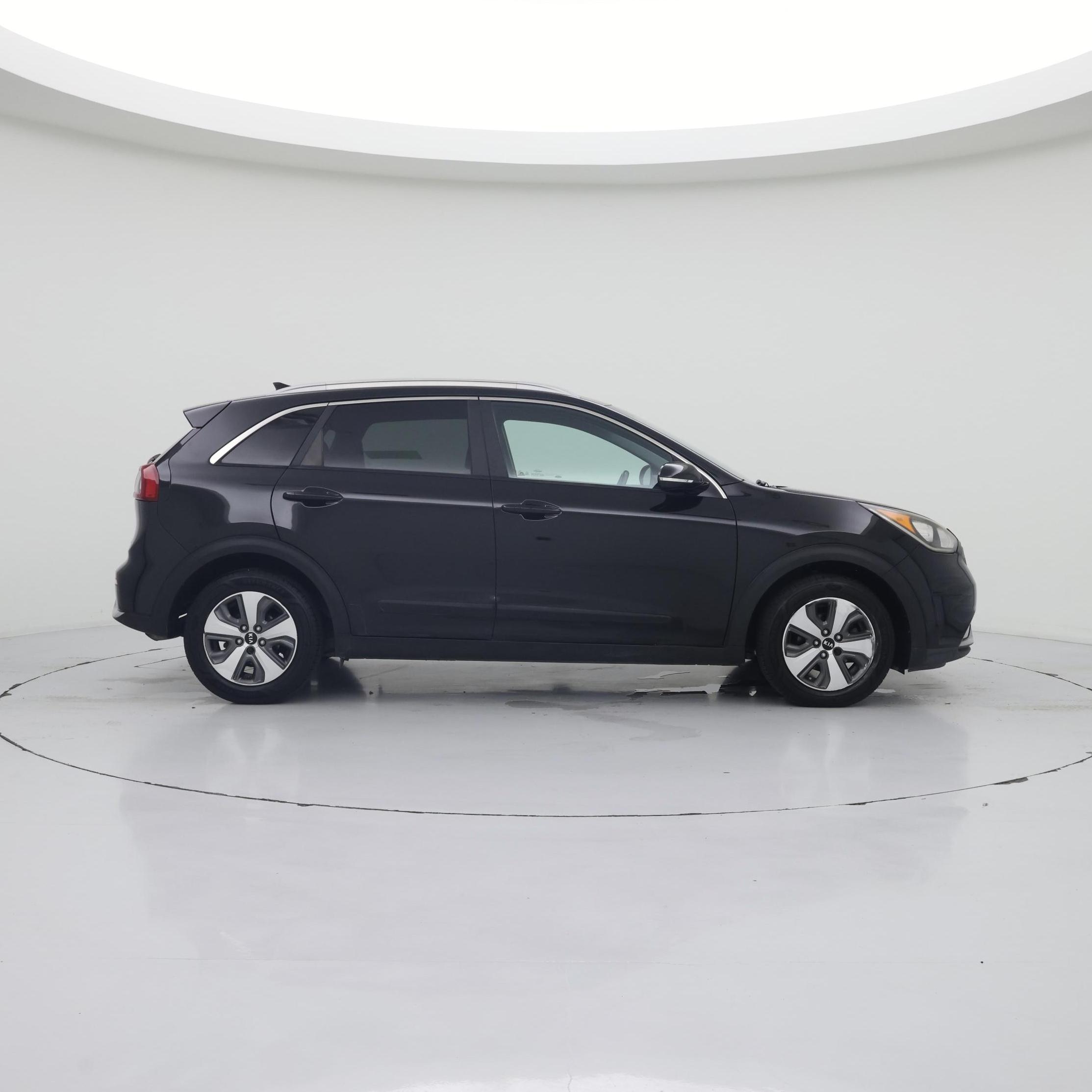 Thumbnail: 2018 Kia Niro - 7