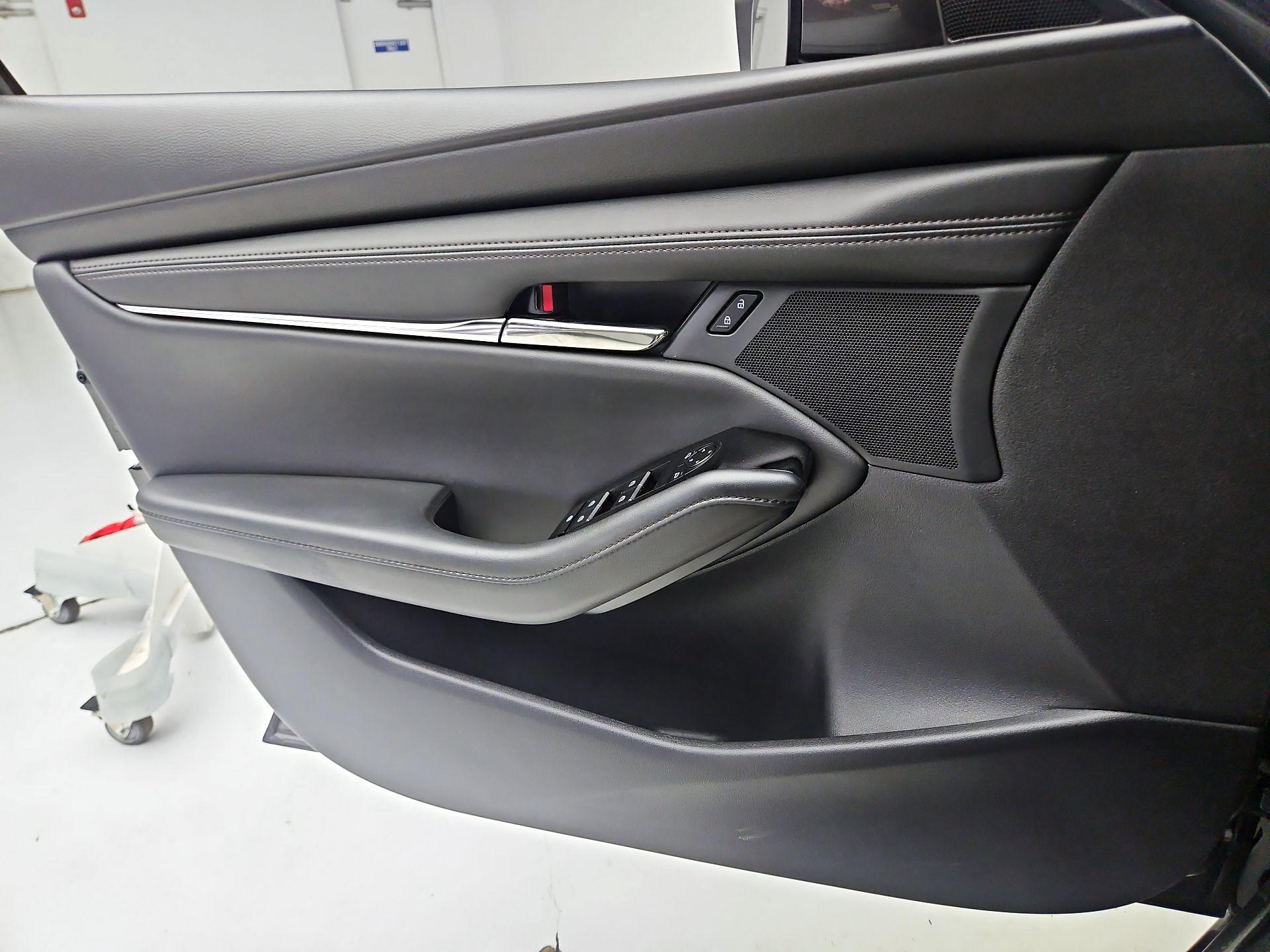 Thumbnail: 2023 Mazda Mazda3 - 12