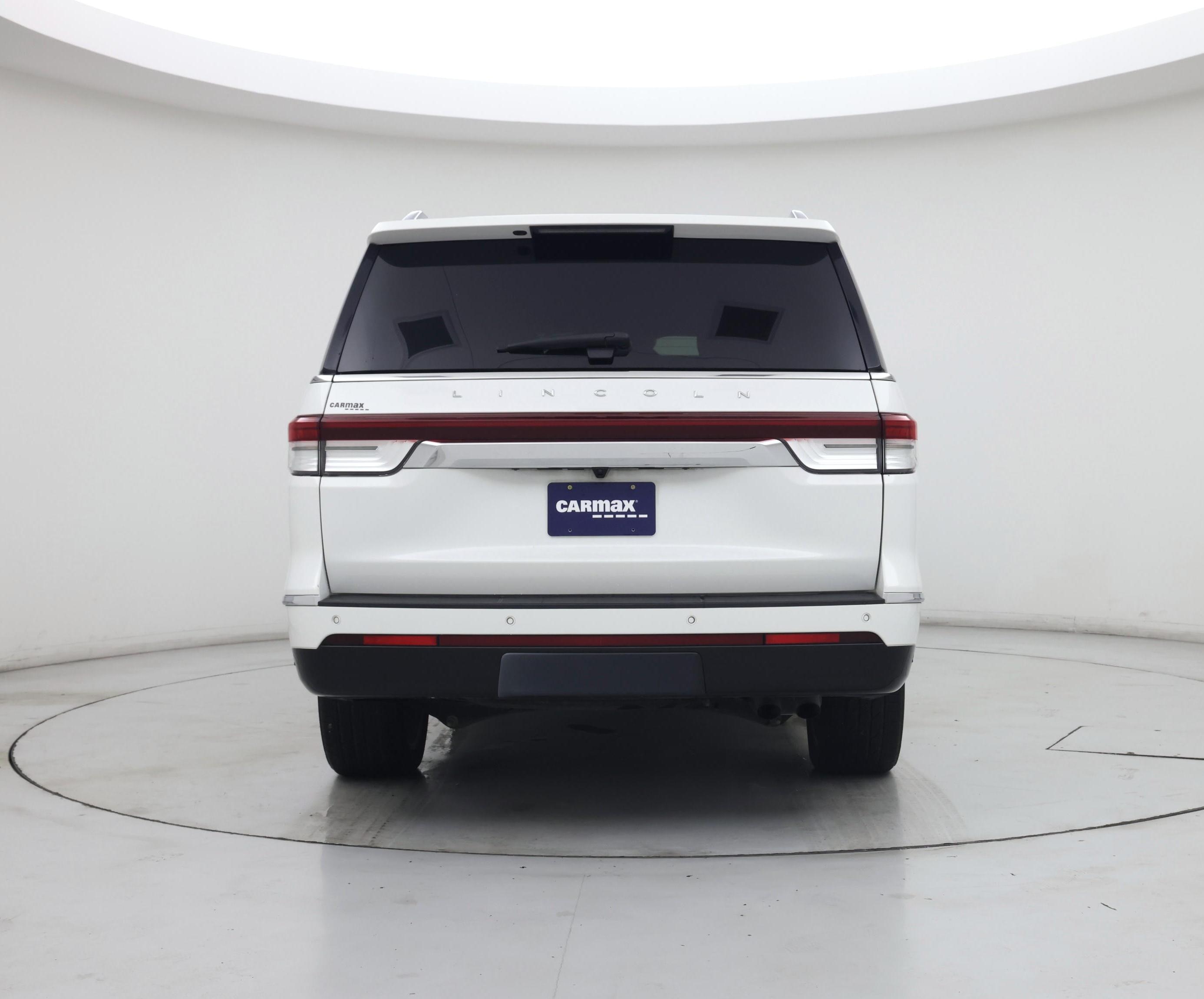 Thumbnail: 2023 Lincoln Navigator L - 6