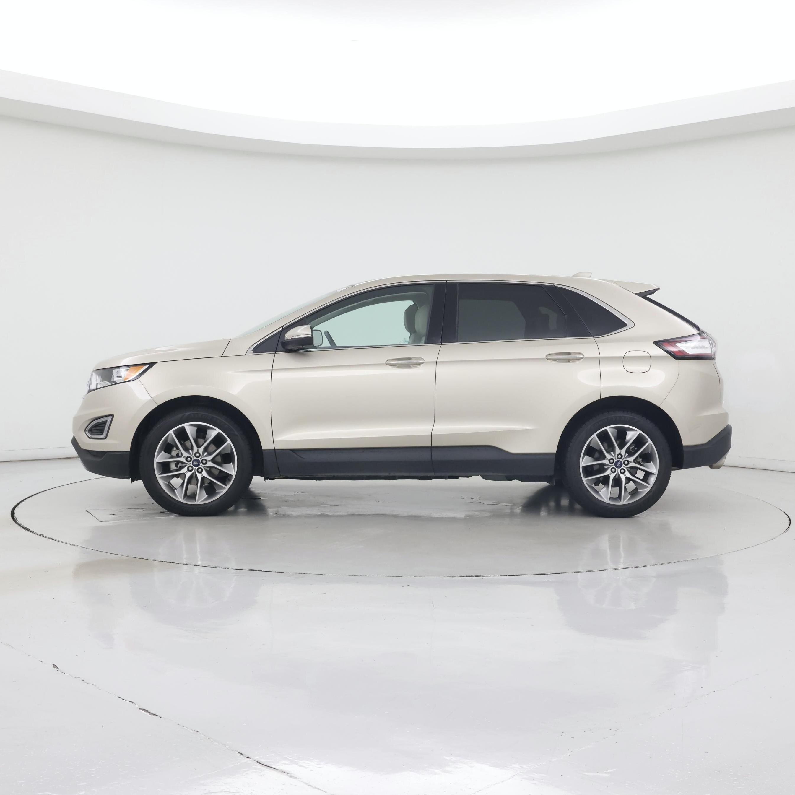 Thumbnail: 2017 Ford Edge - 3