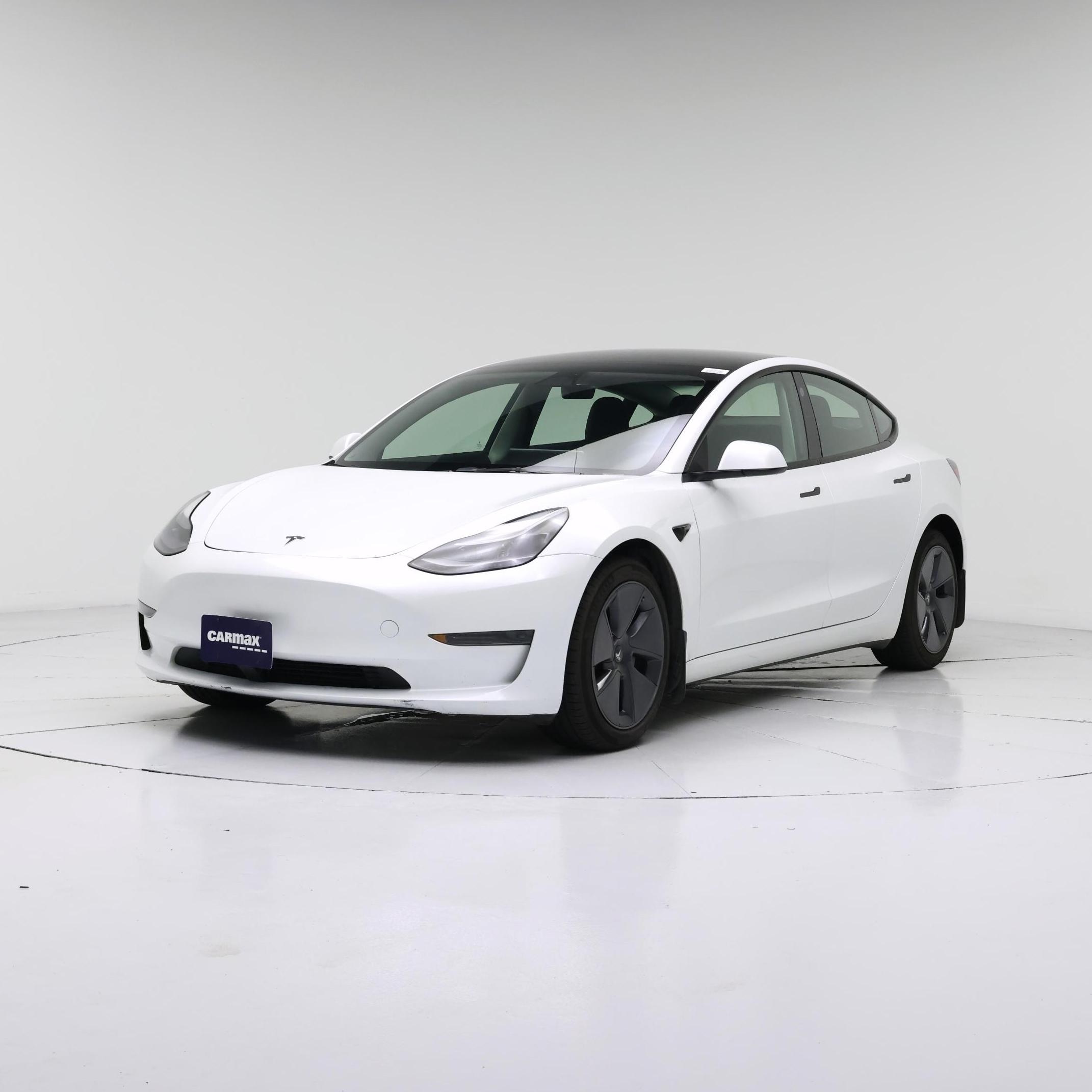 Thumbnail: 2023 Tesla Model 3 - 4